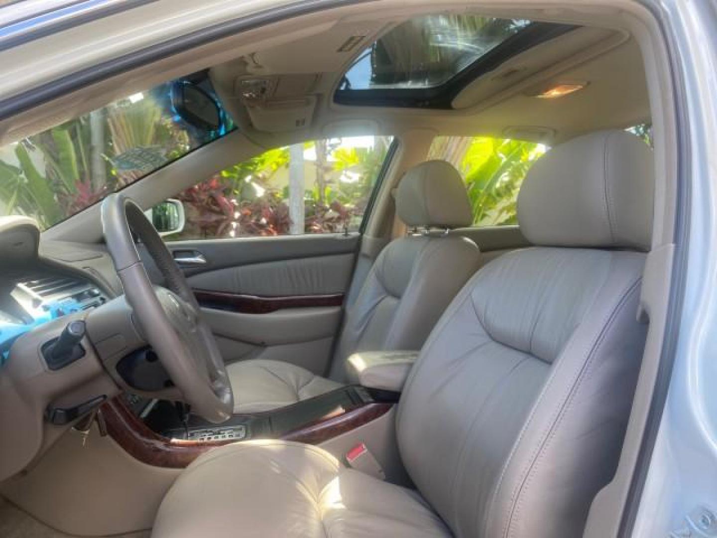 2003 White Diamond /Parchment Acura TL LOW MILES 54,758 1 OWNER FLORIDA (19UUA56673A) with an 3.2L SOHC PGM-FI 24-Valve V6 Engine engine, Automatic transmission, located at 4701 North Dixie Hwy, Pompano Beach, FL, 33064, (954) 422-2889, 26.240938, -80.123474 - OUR WEBPAGE FLORIDACARS1.COM HAS OVER 100 PHOTOS AND FREE CARFAX LINK 2003 ACURA TL 3.2 1 OWNER VIN: 19UUA56673A005753 1 9 U U A 5 6 6 7 3 A 0 0 5 7 5 3 SEDAN 4 DR 3.2L V6 F SOHC 24V GASOLINE 29 MPG FRONT WHEEL DRIVE Features ABS Brakes Air Conditioning Alloy Wheels AM/FM Stereo Automatic Transmissi - Photo#44