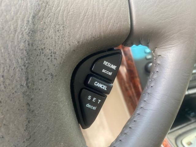 2003 White Diamond /Parchment Acura TL LOW MILES 54,758 1 OWNER FLORIDA (19UUA56673A) with an 3.2L SOHC PGM-FI 24-Valve V6 Engine engine, Automatic transmission, located at 4701 North Dixie Hwy, Pompano Beach, FL, 33064, (954) 422-2889, 26.240938, -80.123474 - OUR WEBPAGE FLORIDACARS1.COM HAS OVER 100 PHOTOS AND FREE CARFAX LINK 2003 ACURA TL 3.2 1 OWNER VIN: 19UUA56673A005753 1 9 U U A 5 6 6 7 3 A 0 0 5 7 5 3 SEDAN 4 DR 3.2L V6 F SOHC 24V GASOLINE 29 MPG FRONT WHEEL DRIVE Features ABS Brakes Air Conditioning Alloy Wheels AM/FM Stereo Automatic Transmissi - Photo#51