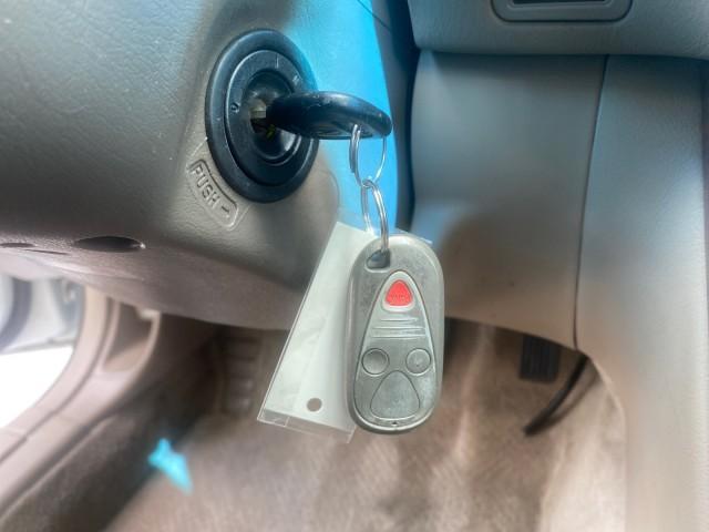 2003 White Diamond /Parchment Acura TL LOW MILES 54,758 1 OWNER FLORIDA (19UUA56673A) with an 3.2L SOHC PGM-FI 24-Valve V6 Engine engine, Automatic transmission, located at 4701 North Dixie Hwy, Pompano Beach, FL, 33064, (954) 422-2889, 26.240938, -80.123474 - OUR WEBPAGE FLORIDACARS1.COM HAS OVER 100 PHOTOS AND FREE CARFAX LINK 2003 ACURA TL 3.2 1 OWNER VIN: 19UUA56673A005753 1 9 U U A 5 6 6 7 3 A 0 0 5 7 5 3 SEDAN 4 DR 3.2L V6 F SOHC 24V GASOLINE 29 MPG FRONT WHEEL DRIVE Features ABS Brakes Air Conditioning Alloy Wheels AM/FM Stereo Automatic Transmissi - Photo#56