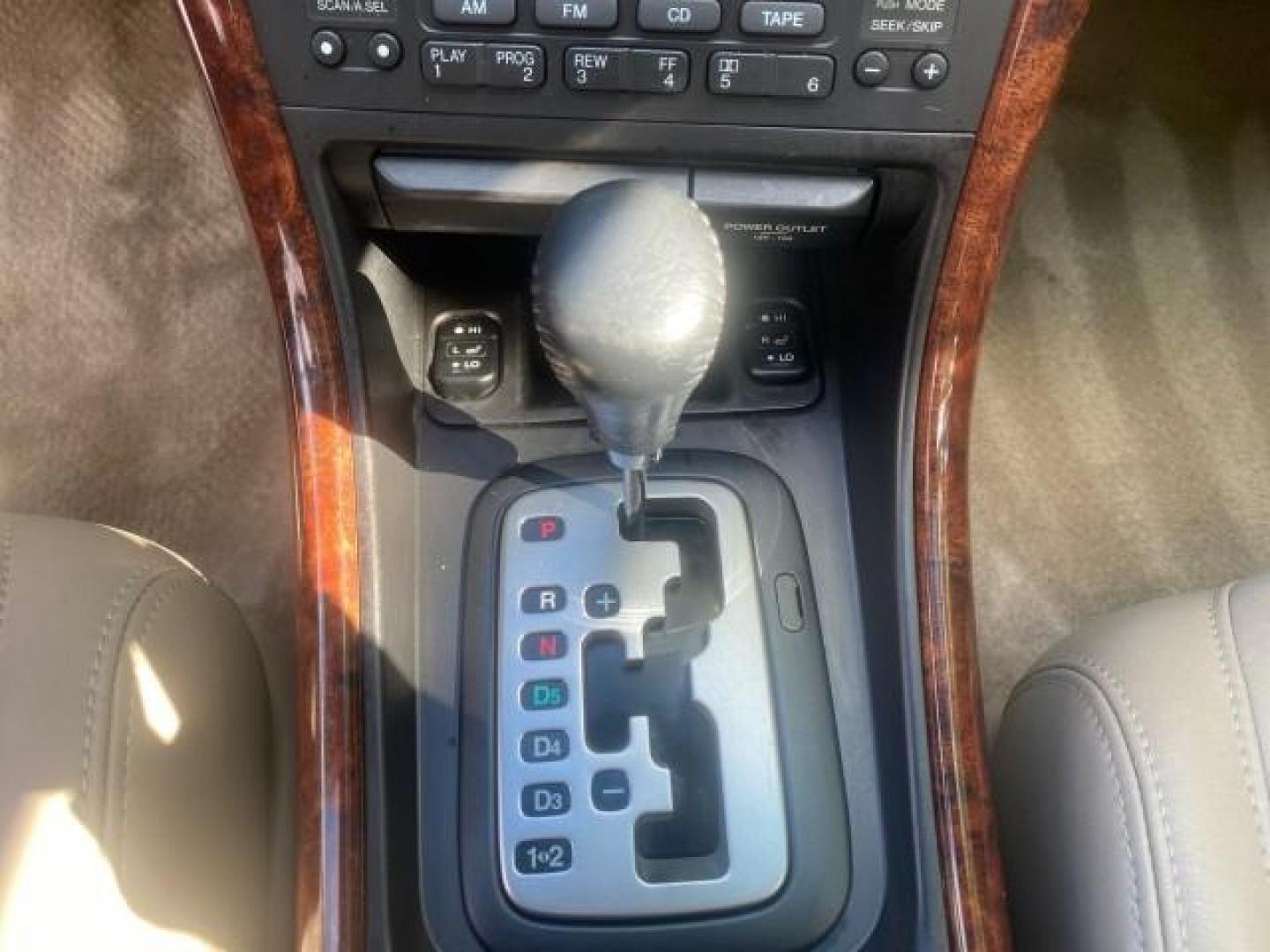 2003 White Diamond /Parchment Acura TL LOW MILES 54,758 1 OWNER FLORIDA (19UUA56673A) with an 3.2L SOHC PGM-FI 24-Valve V6 Engine engine, Automatic transmission, located at 4701 North Dixie Hwy, Pompano Beach, FL, 33064, (954) 422-2889, 26.240938, -80.123474 - OUR WEBPAGE FLORIDACARS1.COM HAS OVER 100 PHOTOS AND FREE CARFAX LINK 2003 ACURA TL 3.2 1 OWNER VIN: 19UUA56673A005753 1 9 U U A 5 6 6 7 3 A 0 0 5 7 5 3 SEDAN 4 DR 3.2L V6 F SOHC 24V GASOLINE 29 MPG FRONT WHEEL DRIVE Features ABS Brakes Air Conditioning Alloy Wheels AM/FM Stereo Automatic Transmissi - Photo#61