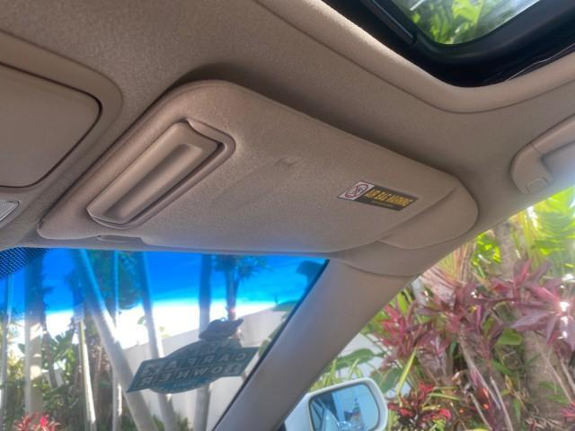 2003 White Diamond /Parchment Acura TL LOW MILES 54,758 1 OWNER FLORIDA (19UUA56673A) with an 3.2L SOHC PGM-FI 24-Valve V6 Engine engine, Automatic transmission, located at 4701 North Dixie Hwy, Pompano Beach, FL, 33064, (954) 422-2889, 26.240938, -80.123474 - OUR WEBPAGE FLORIDACARS1.COM HAS OVER 100 PHOTOS AND FREE CARFAX LINK 2003 ACURA TL 3.2 1 OWNER VIN: 19UUA56673A005753 1 9 U U A 5 6 6 7 3 A 0 0 5 7 5 3 SEDAN 4 DR 3.2L V6 F SOHC 24V GASOLINE 29 MPG FRONT WHEEL DRIVE Features ABS Brakes Air Conditioning Alloy Wheels AM/FM Stereo Automatic Transmissi - Photo#72