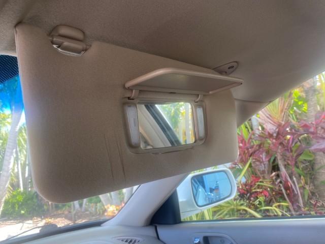 2003 White Diamond /Parchment Acura TL LOW MILES 54,758 1 OWNER FLORIDA (19UUA56673A) with an 3.2L SOHC PGM-FI 24-Valve V6 Engine engine, Automatic transmission, located at 4701 North Dixie Hwy, Pompano Beach, FL, 33064, (954) 422-2889, 26.240938, -80.123474 - OUR WEBPAGE FLORIDACARS1.COM HAS OVER 100 PHOTOS AND FREE CARFAX LINK 2003 ACURA TL 3.2 1 OWNER VIN: 19UUA56673A005753 1 9 U U A 5 6 6 7 3 A 0 0 5 7 5 3 SEDAN 4 DR 3.2L V6 F SOHC 24V GASOLINE 29 MPG FRONT WHEEL DRIVE Features ABS Brakes Air Conditioning Alloy Wheels AM/FM Stereo Automatic Transmissi - Photo#73