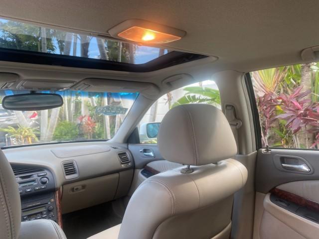 2003 White Diamond /Parchment Acura TL LOW MILES 54,758 1 OWNER FLORIDA (19UUA56673A) with an 3.2L SOHC PGM-FI 24-Valve V6 Engine engine, Automatic transmission, located at 4701 North Dixie Hwy, Pompano Beach, FL, 33064, (954) 422-2889, 26.240938, -80.123474 - OUR WEBPAGE FLORIDACARS1.COM HAS OVER 100 PHOTOS AND FREE CARFAX LINK 2003 ACURA TL 3.2 1 OWNER VIN: 19UUA56673A005753 1 9 U U A 5 6 6 7 3 A 0 0 5 7 5 3 SEDAN 4 DR 3.2L V6 F SOHC 24V GASOLINE 29 MPG FRONT WHEEL DRIVE Features ABS Brakes Air Conditioning Alloy Wheels AM/FM Stereo Automatic Transmissi - Photo#90