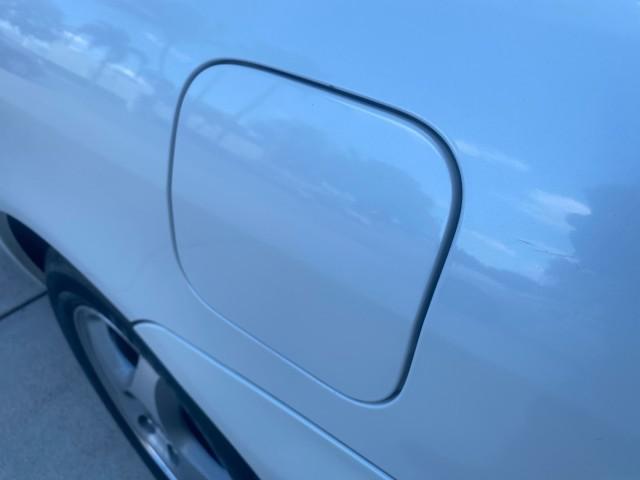 2003 White Diamond /Parchment Acura TL LOW MILES 54,758 1 OWNER FLORIDA (19UUA56673A) with an 3.2L SOHC PGM-FI 24-Valve V6 Engine engine, Automatic transmission, located at 4701 North Dixie Hwy, Pompano Beach, FL, 33064, (954) 422-2889, 26.240938, -80.123474 - OUR WEBPAGE FLORIDACARS1.COM HAS OVER 100 PHOTOS AND FREE CARFAX LINK 2003 ACURA TL 3.2 1 OWNER VIN: 19UUA56673A005753 1 9 U U A 5 6 6 7 3 A 0 0 5 7 5 3 SEDAN 4 DR 3.2L V6 F SOHC 24V GASOLINE 29 MPG FRONT WHEEL DRIVE Features ABS Brakes Air Conditioning Alloy Wheels AM/FM Stereo Automatic Transmissi - Photo#94