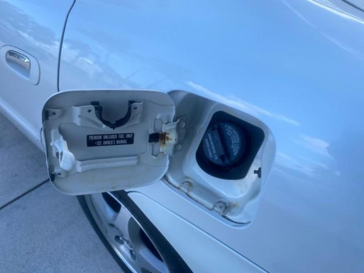 2003 White Diamond /Parchment Acura TL LOW MILES 54,758 1 OWNER FLORIDA (19UUA56673A) with an 3.2L SOHC PGM-FI 24-Valve V6 Engine engine, Automatic transmission, located at 4701 North Dixie Hwy, Pompano Beach, FL, 33064, (954) 422-2889, 26.240938, -80.123474 - OUR WEBPAGE FLORIDACARS1.COM HAS OVER 100 PHOTOS AND FREE CARFAX LINK 2003 ACURA TL 3.2 1 OWNER VIN: 19UUA56673A005753 1 9 U U A 5 6 6 7 3 A 0 0 5 7 5 3 SEDAN 4 DR 3.2L V6 F SOHC 24V GASOLINE 29 MPG FRONT WHEEL DRIVE Features ABS Brakes Air Conditioning Alloy Wheels AM/FM Stereo Automatic Transmissi - Photo#95