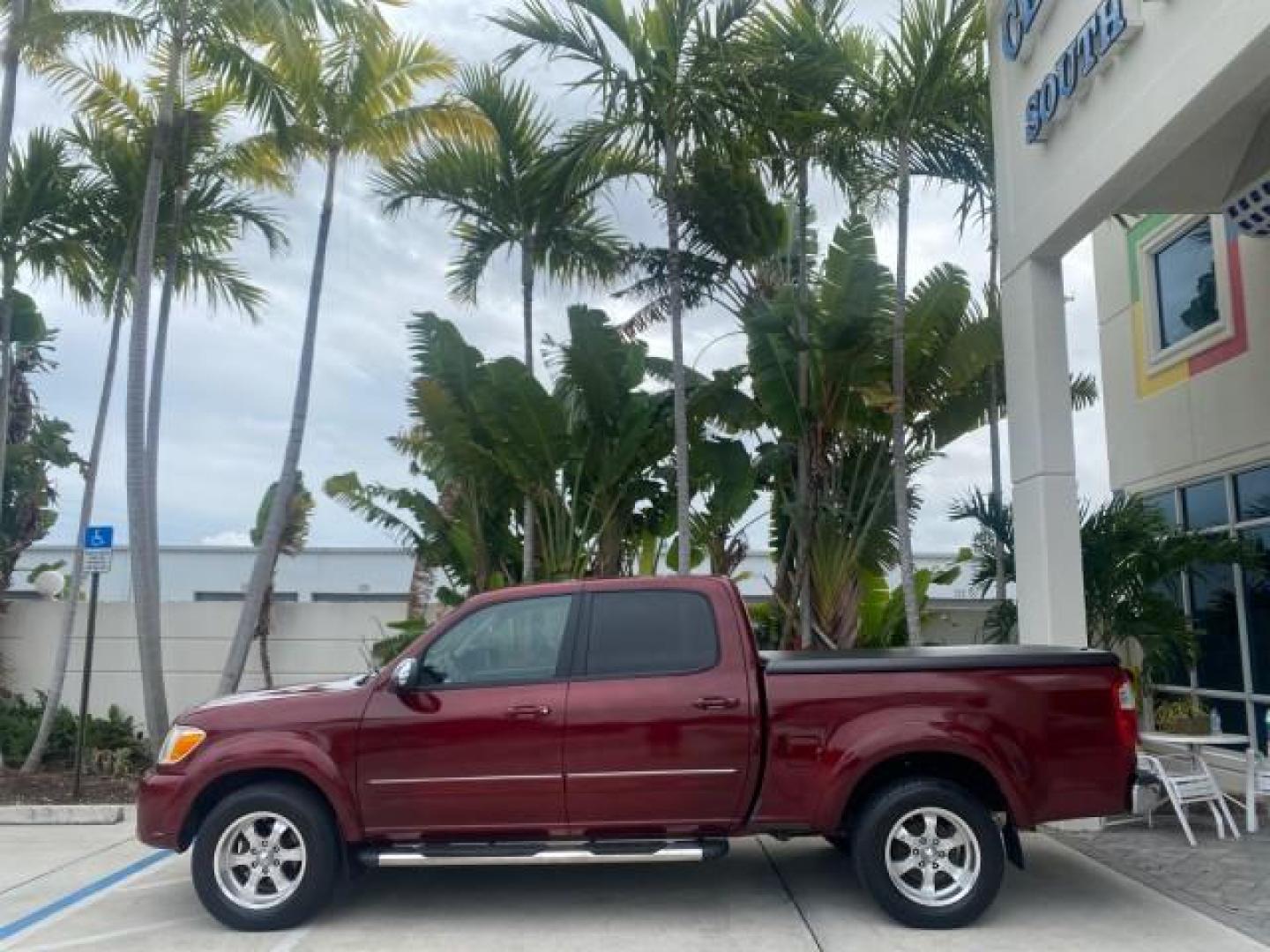 2006 Salsa Red Pearl /Taupe Toyota Tundra SR5 4 DR CREW LOW MILES 93,838 (5TBET34156S) with an 4.7L DOHC SEFI 32-Valve i-Force V8 Engine engine, Automatic transmission, located at 4701 North Dixie Hwy, Pompano Beach, FL, 33064, (954) 422-2889, 26.240938, -80.123474 - OUR WEBPAGE FLORIDACARS1.COM HAS OVER 100 PHOTOS AND FREE CARFAX LINK 2006 TOYOTA TUNDRA SR5 X-SP RACING APPERANCE PCKG - VERY HARD TO FIND IN LEATHER VIN: 5TBET34156S560824 5 T B E T 3 4 1 5 6 S 5 6 0 8 2 4 4 DOOR EXTENDED CAB PICKUP 4.7L V8 F DOHC 32V GASOLINE 19 MPG REAR WHEEL DRIVE Features 20 I - Photo#4