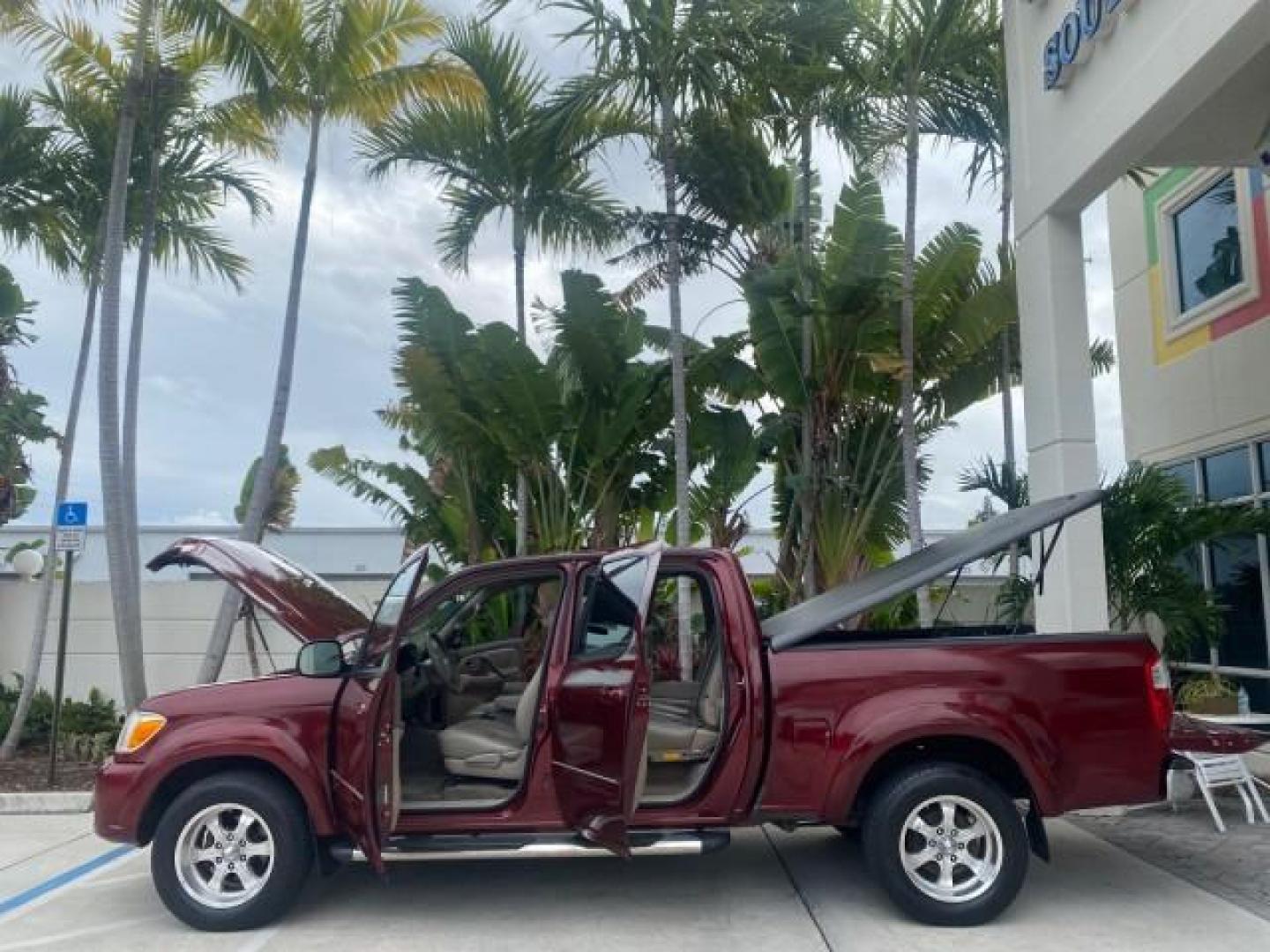 2006 Salsa Red Pearl /Taupe Toyota Tundra SR5 4 DR CREW LOW MILES 93,838 (5TBET34156S) with an 4.7L DOHC SEFI 32-Valve i-Force V8 Engine engine, Automatic transmission, located at 4701 North Dixie Hwy, Pompano Beach, FL, 33064, (954) 422-2889, 26.240938, -80.123474 - OUR WEBPAGE FLORIDACARS1.COM HAS OVER 100 PHOTOS AND FREE CARFAX LINK 2006 TOYOTA TUNDRA SR5 X-SP RACING APPERANCE PCKG - VERY HARD TO FIND IN LEATHER VIN: 5TBET34156S560824 5 T B E T 3 4 1 5 6 S 5 6 0 8 2 4 4 DOOR EXTENDED CAB PICKUP 4.7L V8 F DOHC 32V GASOLINE 19 MPG REAR WHEEL DRIVE Features 20 I - Photo#8