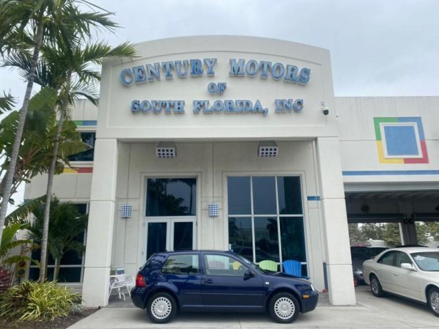 2002 Indigo Blue Pearl /Beige Volkswagen Golf GL LOW MILES 39,298 1 OWNER (9BWBB61J824) with an 2.0L SOHC SMPI I4 Engine engine, Automatic transmission, located at 4701 North Dixie Hwy, Pompano Beach, FL, 33064, (954) 422-2889, 26.240938, -80.123474 - OUR WEBPAGE FLORIDACARS1.COM HAS OVER 100 PHOTOS AND FREE CARFAX LINK 2002 VOLKSWAGEN GOLF GL 1 OWNER HATCHBACK VIN: 9BWBB61J824068531 9 B W B B 6 1 J 8 2 4 0 6 8 5 3 1 HATCHBACK 2 DR 2.0L I4 F SOHC 8V GASOLINE 31 MPG FRONT WHEEL DRIVE Features ABS Brakes Air Conditioning AM/FM Stereo Automatic Tran - Photo#0
