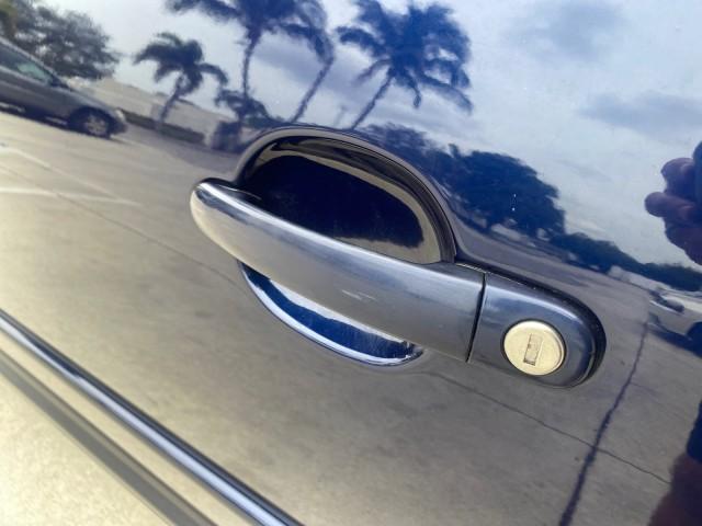 2002 Indigo Blue Pearl /Beige Volkswagen Golf GL LOW MILES 39,298 1 OWNER (9BWBB61J824) with an 2.0L SOHC SMPI I4 Engine engine, Automatic transmission, located at 4701 North Dixie Hwy, Pompano Beach, FL, 33064, (954) 422-2889, 26.240938, -80.123474 - OUR WEBPAGE FLORIDACARS1.COM HAS OVER 100 PHOTOS AND FREE CARFAX LINK 2002 VOLKSWAGEN GOLF GL 1 OWNER HATCHBACK VIN: 9BWBB61J824068531 9 B W B B 6 1 J 8 2 4 0 6 8 5 3 1 HATCHBACK 2 DR 2.0L I4 F SOHC 8V GASOLINE 31 MPG FRONT WHEEL DRIVE Features ABS Brakes Air Conditioning AM/FM Stereo Automatic Tran - Photo#37