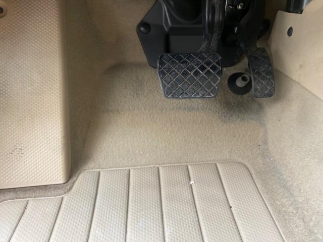 2002 Indigo Blue Pearl /Beige Volkswagen Golf GL LOW MILES 39,298 1 OWNER (9BWBB61J824) with an 2.0L SOHC SMPI I4 Engine engine, Automatic transmission, located at 4701 North Dixie Hwy, Pompano Beach, FL, 33064, (954) 422-2889, 26.240938, -80.123474 - OUR WEBPAGE FLORIDACARS1.COM HAS OVER 100 PHOTOS AND FREE CARFAX LINK 2002 VOLKSWAGEN GOLF GL 1 OWNER HATCHBACK VIN: 9BWBB61J824068531 9 B W B B 6 1 J 8 2 4 0 6 8 5 3 1 HATCHBACK 2 DR 2.0L I4 F SOHC 8V GASOLINE 31 MPG FRONT WHEEL DRIVE Features ABS Brakes Air Conditioning AM/FM Stereo Automatic Tran - Photo#51