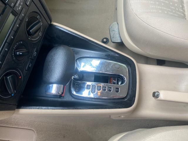 2002 Indigo Blue Pearl /Beige Volkswagen Golf GL LOW MILES 39,298 1 OWNER (9BWBB61J824) with an 2.0L SOHC SMPI I4 Engine engine, Automatic transmission, located at 4701 North Dixie Hwy, Pompano Beach, FL, 33064, (954) 422-2889, 26.240938, -80.123474 - OUR WEBPAGE FLORIDACARS1.COM HAS OVER 100 PHOTOS AND FREE CARFAX LINK 2002 VOLKSWAGEN GOLF GL 1 OWNER HATCHBACK VIN: 9BWBB61J824068531 9 B W B B 6 1 J 8 2 4 0 6 8 5 3 1 HATCHBACK 2 DR 2.0L I4 F SOHC 8V GASOLINE 31 MPG FRONT WHEEL DRIVE Features ABS Brakes Air Conditioning AM/FM Stereo Automatic Tran - Photo#57