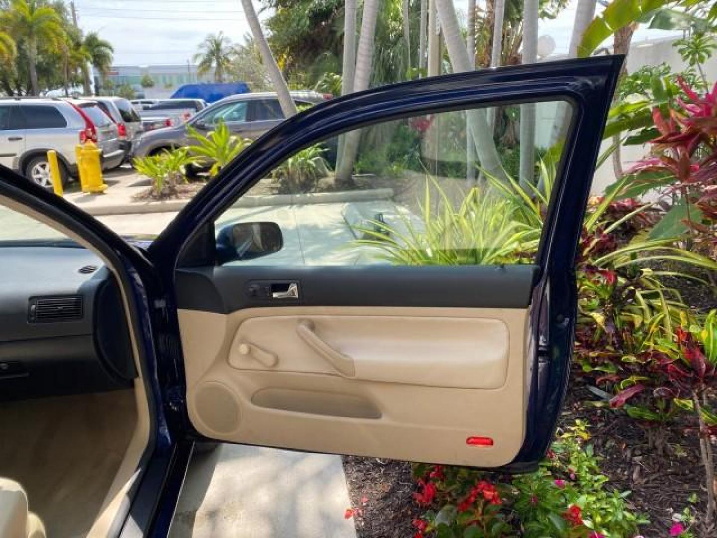 2002 Indigo Blue Pearl /Beige Volkswagen Golf GL LOW MILES 39,298 1 OWNER (9BWBB61J824) with an 2.0L SOHC SMPI I4 Engine engine, Automatic transmission, located at 4701 North Dixie Hwy, Pompano Beach, FL, 33064, (954) 422-2889, 26.240938, -80.123474 - OUR WEBPAGE FLORIDACARS1.COM HAS OVER 100 PHOTOS AND FREE CARFAX LINK 2002 VOLKSWAGEN GOLF GL 1 OWNER HATCHBACK VIN: 9BWBB61J824068531 9 B W B B 6 1 J 8 2 4 0 6 8 5 3 1 HATCHBACK 2 DR 2.0L I4 F SOHC 8V GASOLINE 31 MPG FRONT WHEEL DRIVE Features ABS Brakes Air Conditioning AM/FM Stereo Automatic Tran - Photo#11