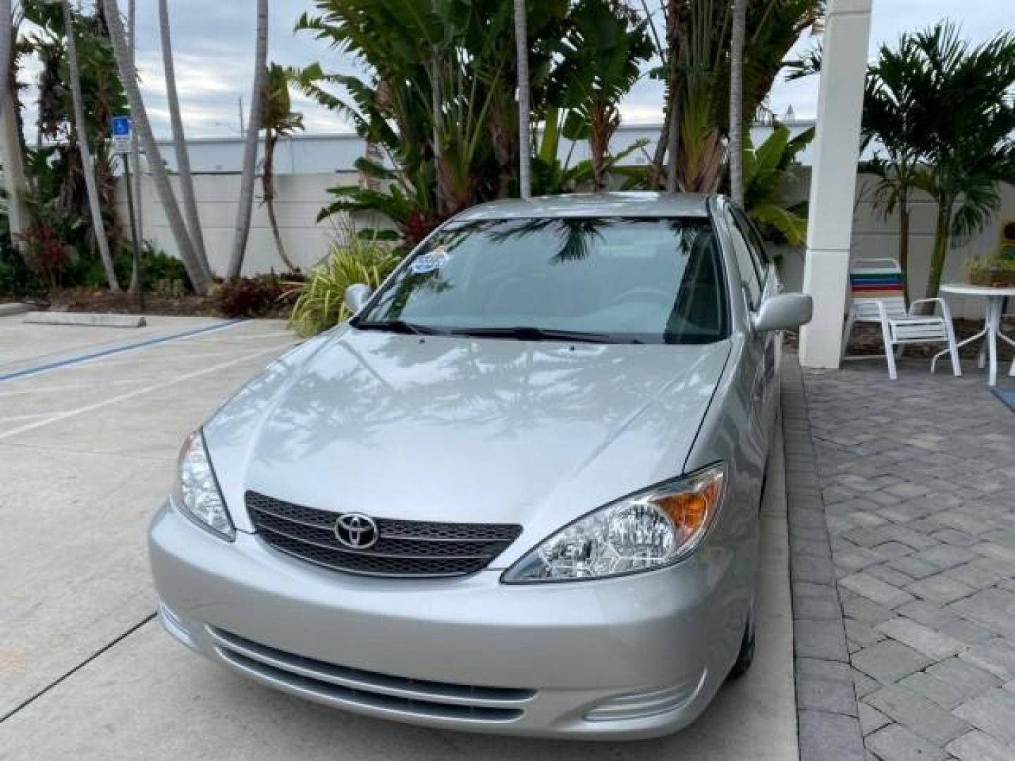 2002 Desert Sand Mica /Stone Toyota Camry LE 4CYL LOW MILES 43,045 1 OWNER (4T1BE32K72U) with an 2.4L Twin-Cam EFI 16-Valve 4-Cyl Engine engine, Automatic transmission, located at 4701 North Dixie Hwy, Pompano Beach, FL, 33064, (954) 422-2889, 26.240938, -80.123474 - OUR WEBPAGE FLORIDACARS1.COM HAS OVER 100 PHOTOS AND FREE CARFAX LINK 2002 TOYOTA CAMRY LE 1 OWNER NORTH CAROLINA RETIREE 40 SERVICES PAMPERED VIN: 4T1BE32K72U051836 4 T 1 B E 3 2 K 7 2 U 0 5 1 8 3 6 SEDAN 4 DR 2.4L I4 F DOHC 16V GASOLINE 32 MPG GREAT COMMUTER CAR VERY DEPENDABLE FRONT WHEEL DRIVE F - Photo#3