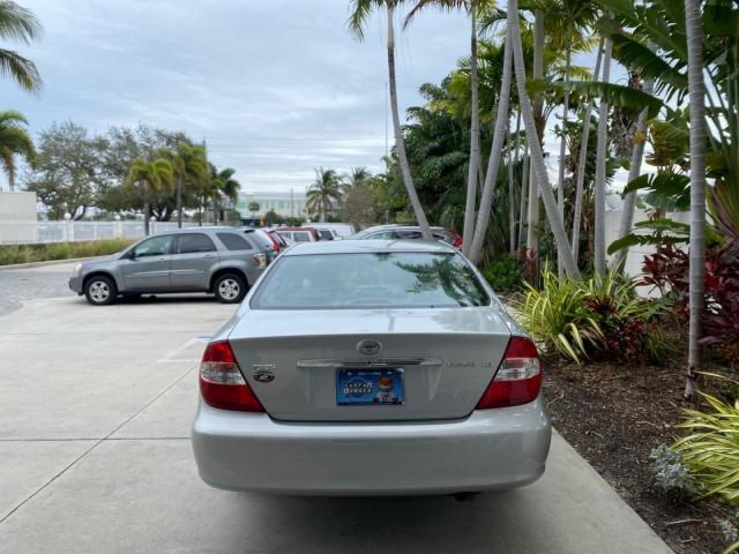 2002 Desert Sand Mica /Stone Toyota Camry LE 4CYL LOW MILES 43,045 1 OWNER (4T1BE32K72U) with an 2.4L Twin-Cam EFI 16-Valve 4-Cyl Engine engine, Automatic transmission, located at 4701 North Dixie Hwy, Pompano Beach, FL, 33064, (954) 422-2889, 26.240938, -80.123474 - OUR WEBPAGE FLORIDACARS1.COM HAS OVER 100 PHOTOS AND FREE CARFAX LINK 2002 TOYOTA CAMRY LE 1 OWNER NORTH CAROLINA RETIREE 40 SERVICES PAMPERED VIN: 4T1BE32K72U051836 4 T 1 B E 3 2 K 7 2 U 0 5 1 8 3 6 SEDAN 4 DR 2.4L I4 F DOHC 16V GASOLINE 32 MPG GREAT COMMUTER CAR VERY DEPENDABLE FRONT WHEEL DRIVE F - Photo#6