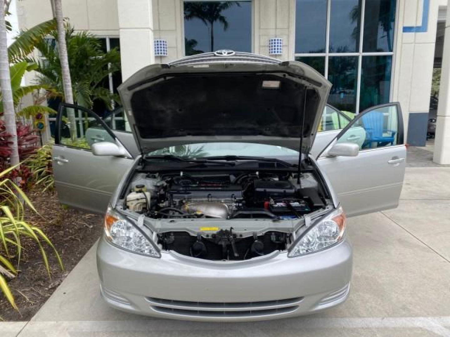 2002 Desert Sand Mica /Stone Toyota Camry LE 4CYL LOW MILES 43,045 1 OWNER (4T1BE32K72U) with an 2.4L Twin-Cam EFI 16-Valve 4-Cyl Engine engine, Automatic transmission, located at 4701 North Dixie Hwy, Pompano Beach, FL, 33064, (954) 422-2889, 26.240938, -80.123474 - OUR WEBPAGE FLORIDACARS1.COM HAS OVER 100 PHOTOS AND FREE CARFAX LINK 2002 TOYOTA CAMRY LE 1 OWNER NORTH CAROLINA RETIREE 40 SERVICES PAMPERED VIN: 4T1BE32K72U051836 4 T 1 B E 3 2 K 7 2 U 0 5 1 8 3 6 SEDAN 4 DR 2.4L I4 F DOHC 16V GASOLINE 32 MPG GREAT COMMUTER CAR VERY DEPENDABLE FRONT WHEEL DRIVE F - Photo#17