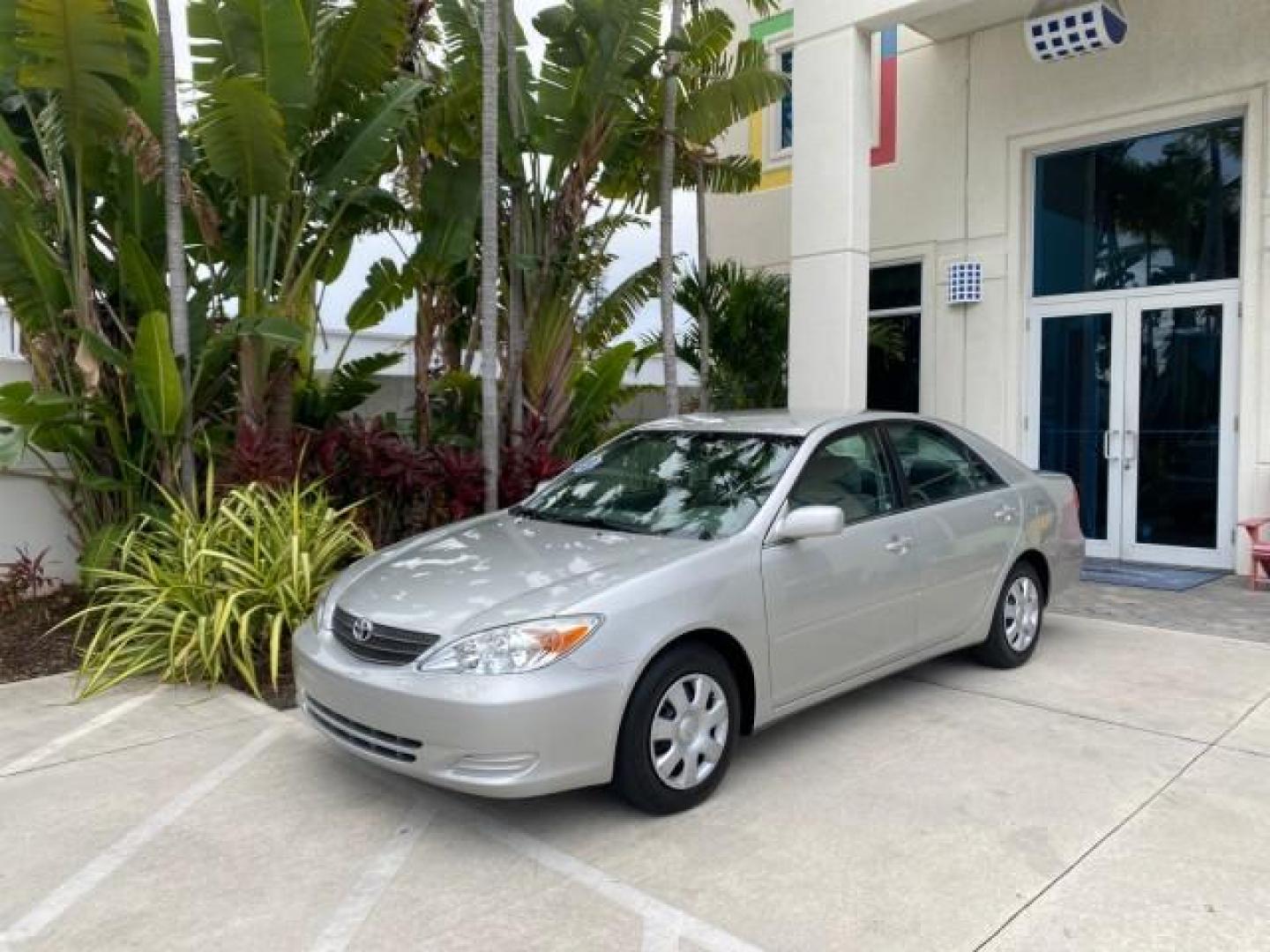 2002 Desert Sand Mica /Stone Toyota Camry LE 4CYL LOW MILES 43,045 1 OWNER (4T1BE32K72U) with an 2.4L Twin-Cam EFI 16-Valve 4-Cyl Engine engine, Automatic transmission, located at 4701 North Dixie Hwy, Pompano Beach, FL, 33064, (954) 422-2889, 26.240938, -80.123474 - OUR WEBPAGE FLORIDACARS1.COM HAS OVER 100 PHOTOS AND FREE CARFAX LINK 2002 TOYOTA CAMRY LE 1 OWNER NORTH CAROLINA RETIREE 40 SERVICES PAMPERED VIN: 4T1BE32K72U051836 4 T 1 B E 3 2 K 7 2 U 0 5 1 8 3 6 SEDAN 4 DR 2.4L I4 F DOHC 16V GASOLINE 32 MPG GREAT COMMUTER CAR VERY DEPENDABLE FRONT WHEEL DRIVE F - Photo#28