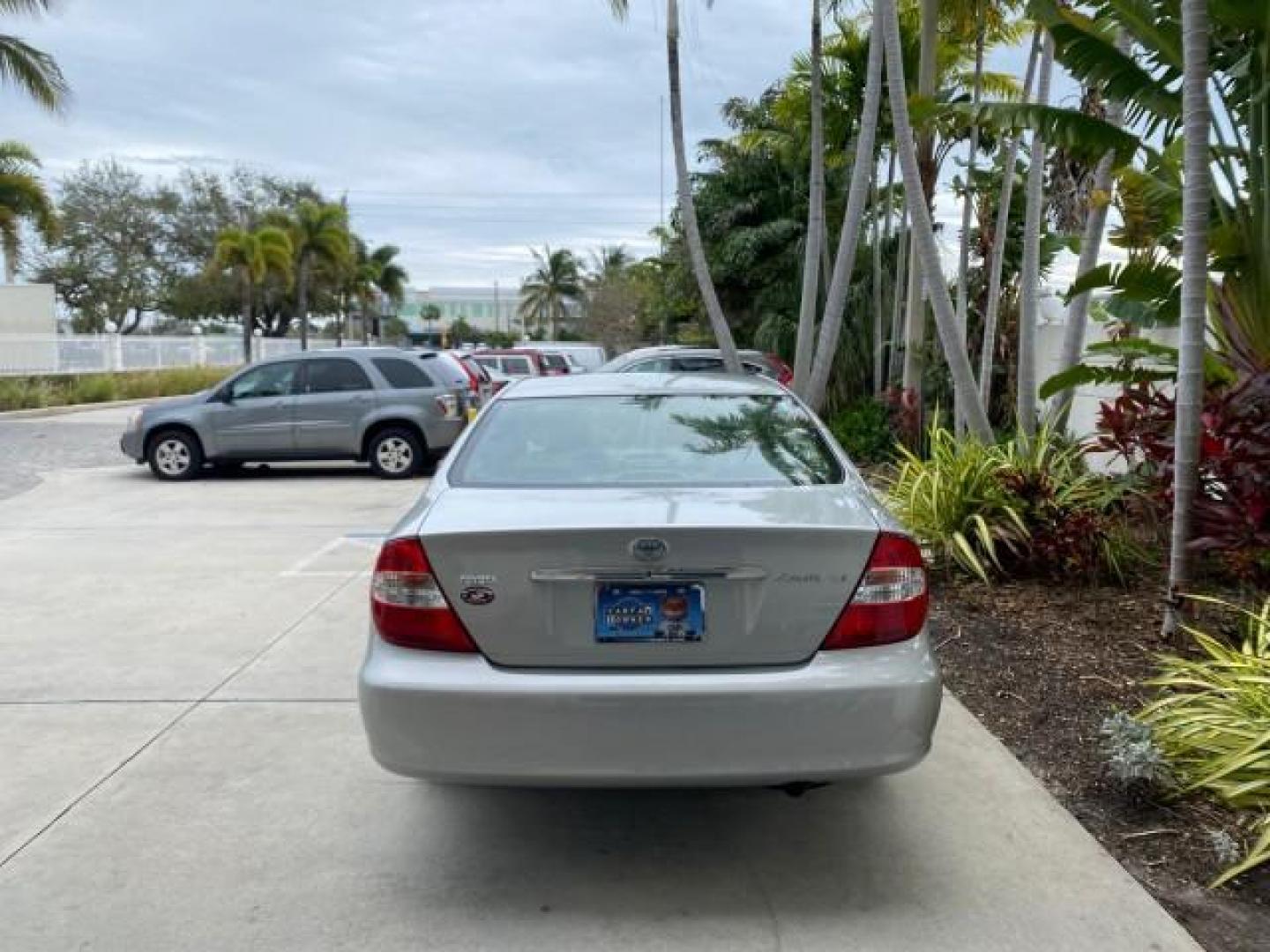 2002 Desert Sand Mica /Stone Toyota Camry LE 4CYL LOW MILES 43,045 1 OWNER (4T1BE32K72U) with an 2.4L Twin-Cam EFI 16-Valve 4-Cyl Engine engine, Automatic transmission, located at 4701 North Dixie Hwy, Pompano Beach, FL, 33064, (954) 422-2889, 26.240938, -80.123474 - OUR WEBPAGE FLORIDACARS1.COM HAS OVER 100 PHOTOS AND FREE CARFAX LINK 2002 TOYOTA CAMRY LE 1 OWNER NORTH CAROLINA RETIREE 40 SERVICES PAMPERED VIN: 4T1BE32K72U051836 4 T 1 B E 3 2 K 7 2 U 0 5 1 8 3 6 SEDAN 4 DR 2.4L I4 F DOHC 16V GASOLINE 32 MPG GREAT COMMUTER CAR VERY DEPENDABLE FRONT WHEEL DRIVE F - Photo#34