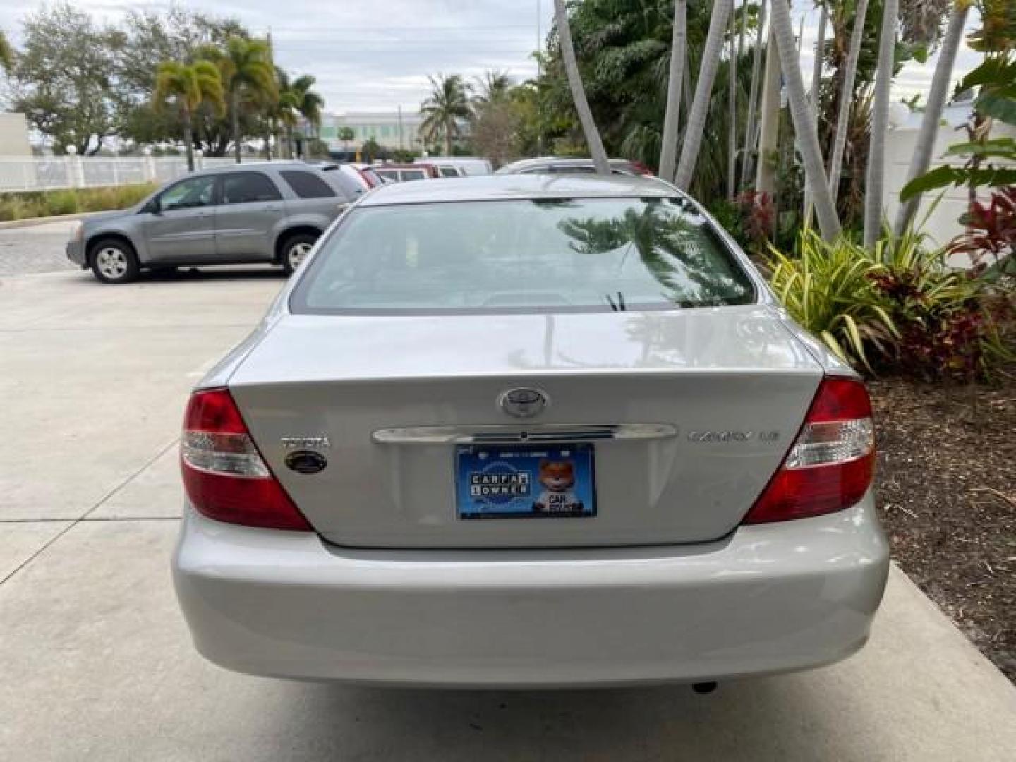 2002 Desert Sand Mica /Stone Toyota Camry LE 4CYL LOW MILES 43,045 1 OWNER (4T1BE32K72U) with an 2.4L Twin-Cam EFI 16-Valve 4-Cyl Engine engine, Automatic transmission, located at 4701 North Dixie Hwy, Pompano Beach, FL, 33064, (954) 422-2889, 26.240938, -80.123474 - OUR WEBPAGE FLORIDACARS1.COM HAS OVER 100 PHOTOS AND FREE CARFAX LINK 2002 TOYOTA CAMRY LE 1 OWNER NORTH CAROLINA RETIREE 40 SERVICES PAMPERED VIN: 4T1BE32K72U051836 4 T 1 B E 3 2 K 7 2 U 0 5 1 8 3 6 SEDAN 4 DR 2.4L I4 F DOHC 16V GASOLINE 32 MPG GREAT COMMUTER CAR VERY DEPENDABLE FRONT WHEEL DRIVE F - Photo#35