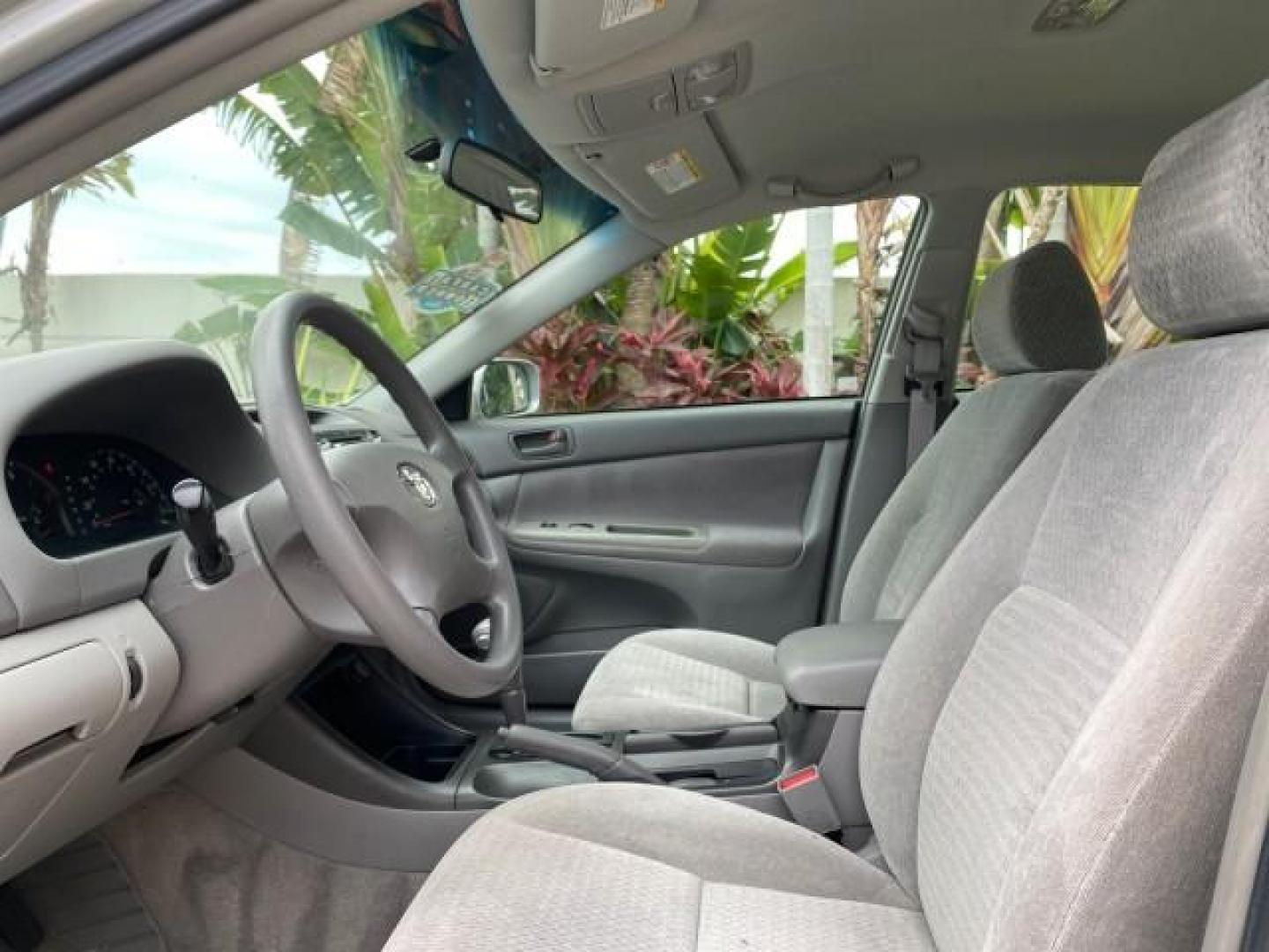 2002 Desert Sand Mica /Stone Toyota Camry LE 4CYL LOW MILES 43,045 1 OWNER (4T1BE32K72U) with an 2.4L Twin-Cam EFI 16-Valve 4-Cyl Engine engine, Automatic transmission, located at 4701 North Dixie Hwy, Pompano Beach, FL, 33064, (954) 422-2889, 26.240938, -80.123474 - OUR WEBPAGE FLORIDACARS1.COM HAS OVER 100 PHOTOS AND FREE CARFAX LINK 2002 TOYOTA CAMRY LE 1 OWNER NORTH CAROLINA RETIREE 40 SERVICES PAMPERED VIN: 4T1BE32K72U051836 4 T 1 B E 3 2 K 7 2 U 0 5 1 8 3 6 SEDAN 4 DR 2.4L I4 F DOHC 16V GASOLINE 32 MPG GREAT COMMUTER CAR VERY DEPENDABLE FRONT WHEEL DRIVE F - Photo#44