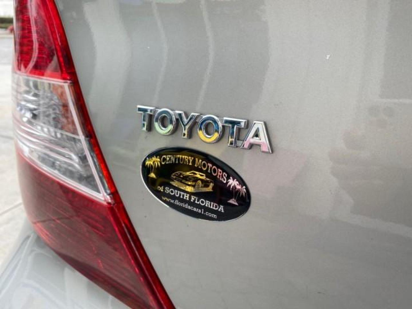 2002 Desert Sand Mica /Stone Toyota Camry LE 4CYL LOW MILES 43,045 1 OWNER (4T1BE32K72U) with an 2.4L Twin-Cam EFI 16-Valve 4-Cyl Engine engine, Automatic transmission, located at 4701 North Dixie Hwy, Pompano Beach, FL, 33064, (954) 422-2889, 26.240938, -80.123474 - OUR WEBPAGE FLORIDACARS1.COM HAS OVER 100 PHOTOS AND FREE CARFAX LINK 2002 TOYOTA CAMRY LE 1 OWNER NORTH CAROLINA RETIREE 40 SERVICES PAMPERED VIN: 4T1BE32K72U051836 4 T 1 B E 3 2 K 7 2 U 0 5 1 8 3 6 SEDAN 4 DR 2.4L I4 F DOHC 16V GASOLINE 32 MPG GREAT COMMUTER CAR VERY DEPENDABLE FRONT WHEEL DRIVE F - Photo#86