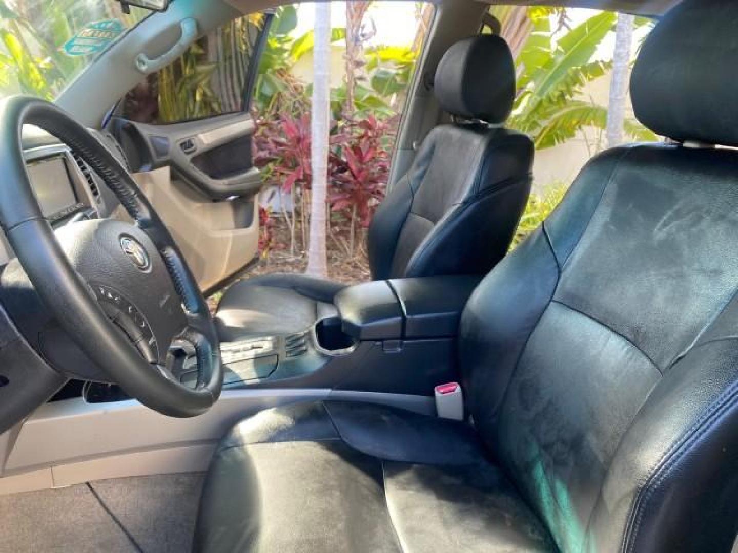 2007 Galactic Gray Mica /Dark Charcoal Toyota 4Runner SR5 Sport LIMITED LEATHER (JTEZU14R278) with an 4.0L DOHC SMPI 24-Valve VVT-i V6 Engine engine, Automatic transmission, located at 4701 North Dixie Hwy, Pompano Beach, FL, 33064, (954) 422-2889, 26.240938, -80.123474 - OUR WEBPAGE FLORIDACARS1.COM HAS OVER 100 PHOTOS AND FREE CARFAX LINK 2007 TOYOTA 4RUNNER SR5 SPORT LIMITED LEATHER LOADED REAR WHEEL DRIVE WITH TOW PACKAGE VIN: JTEZU14R278075056 J T E Z U 1 4 R 2 7 8 0 7 5 0 5 6 4 DOOR WAGON/SPORT UTILITY 4.0L V6 F DOHC 24V GASOLINE 22 MPG REAR WHEEL DRIVE Feature- Photo#10
