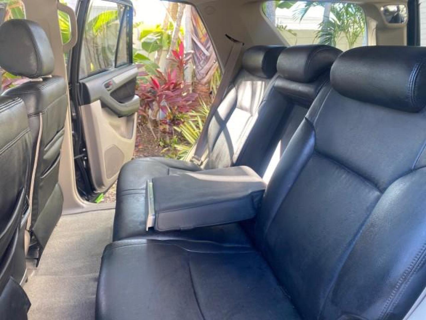 2007 Galactic Gray Mica /Dark Charcoal Toyota 4Runner SR5 Sport LIMITED LEATHER (JTEZU14R278) with an 4.0L DOHC SMPI 24-Valve VVT-i V6 Engine engine, Automatic transmission, located at 4701 North Dixie Hwy, Pompano Beach, FL, 33064, (954) 422-2889, 26.240938, -80.123474 - OUR WEBPAGE FLORIDACARS1.COM HAS OVER 100 PHOTOS AND FREE CARFAX LINK 2007 TOYOTA 4RUNNER SR5 SPORT LIMITED LEATHER LOADED REAR WHEEL DRIVE WITH TOW PACKAGE VIN: JTEZU14R278075056 J T E Z U 1 4 R 2 7 8 0 7 5 0 5 6 4 DOOR WAGON/SPORT UTILITY 4.0L V6 F DOHC 24V GASOLINE 22 MPG REAR WHEEL DRIVE Feature- Photo#14
