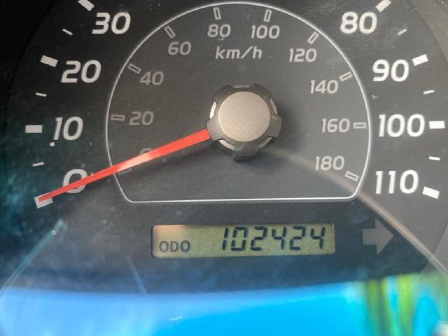 2007 Galactic Gray Mica /Dark Charcoal Toyota 4Runner SR5 Sport LIMITED LEATHER (JTEZU14R278) with an 4.0L DOHC SMPI 24-Valve VVT-i V6 Engine engine, Automatic transmission, located at 4701 North Dixie Hwy, Pompano Beach, FL, 33064, (954) 422-2889, 26.240938, -80.123474 - OUR WEBPAGE FLORIDACARS1.COM HAS OVER 100 PHOTOS AND FREE CARFAX LINK 2007 TOYOTA 4RUNNER SR5 SPORT LIMITED LEATHER LOADED REAR WHEEL DRIVE WITH TOW PACKAGE VIN: JTEZU14R278075056 J T E Z U 1 4 R 2 7 8 0 7 5 0 5 6 4 DOOR WAGON/SPORT UTILITY 4.0L V6 F DOHC 24V GASOLINE 22 MPG REAR WHEEL DRIVE Feature- Photo#18