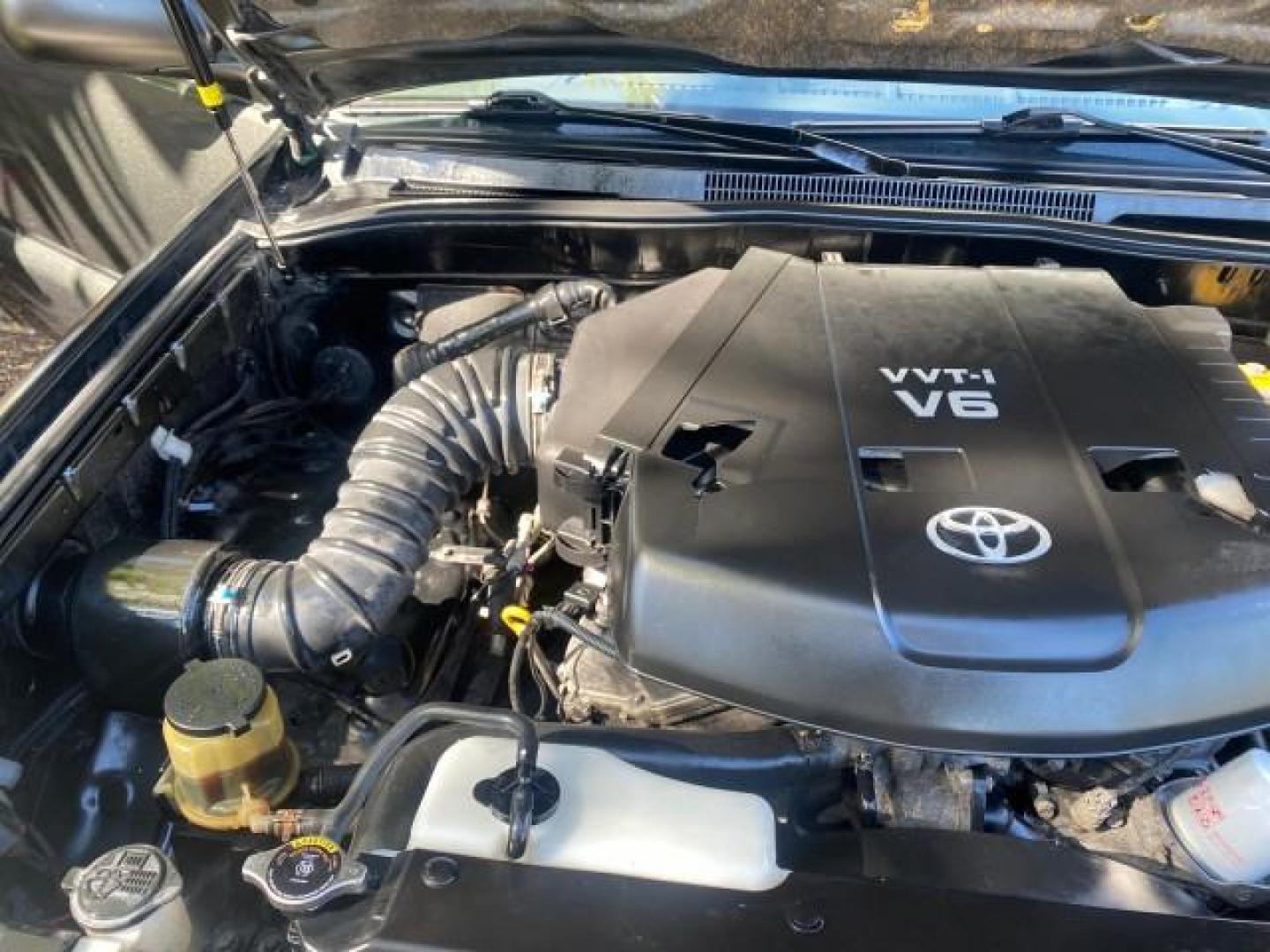 2007 Galactic Gray Mica /Dark Charcoal Toyota 4Runner SR5 Sport LIMITED LEATHER (JTEZU14R278) with an 4.0L DOHC SMPI 24-Valve VVT-i V6 Engine engine, Automatic transmission, located at 4701 North Dixie Hwy, Pompano Beach, FL, 33064, (954) 422-2889, 26.240938, -80.123474 - OUR WEBPAGE FLORIDACARS1.COM HAS OVER 100 PHOTOS AND FREE CARFAX LINK 2007 TOYOTA 4RUNNER SR5 SPORT LIMITED LEATHER LOADED REAR WHEEL DRIVE WITH TOW PACKAGE VIN: JTEZU14R278075056 J T E Z U 1 4 R 2 7 8 0 7 5 0 5 6 4 DOOR WAGON/SPORT UTILITY 4.0L V6 F DOHC 24V GASOLINE 22 MPG REAR WHEEL DRIVE Feature- Photo#24