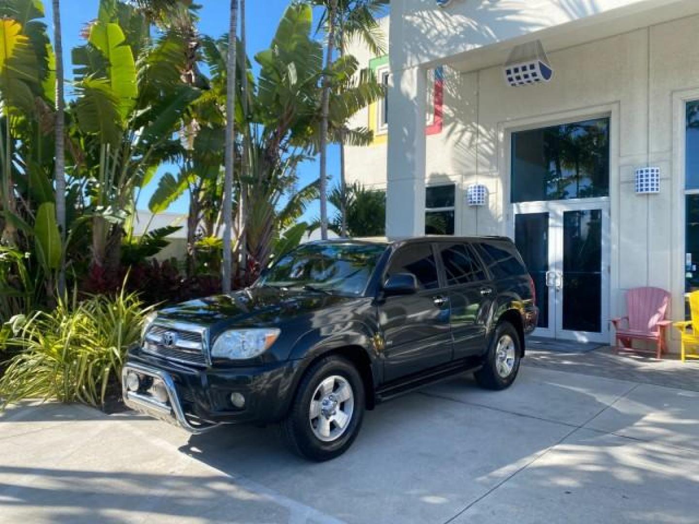 2007 Galactic Gray Mica /Dark Charcoal Toyota 4Runner SR5 Sport LIMITED LEATHER (JTEZU14R278) with an 4.0L DOHC SMPI 24-Valve VVT-i V6 Engine engine, Automatic transmission, located at 4701 North Dixie Hwy, Pompano Beach, FL, 33064, (954) 422-2889, 26.240938, -80.123474 - OUR WEBPAGE FLORIDACARS1.COM HAS OVER 100 PHOTOS AND FREE CARFAX LINK 2007 TOYOTA 4RUNNER SR5 SPORT LIMITED LEATHER LOADED REAR WHEEL DRIVE WITH TOW PACKAGE VIN: JTEZU14R278075056 J T E Z U 1 4 R 2 7 8 0 7 5 0 5 6 4 DOOR WAGON/SPORT UTILITY 4.0L V6 F DOHC 24V GASOLINE 22 MPG REAR WHEEL DRIVE Feature- Photo#28
