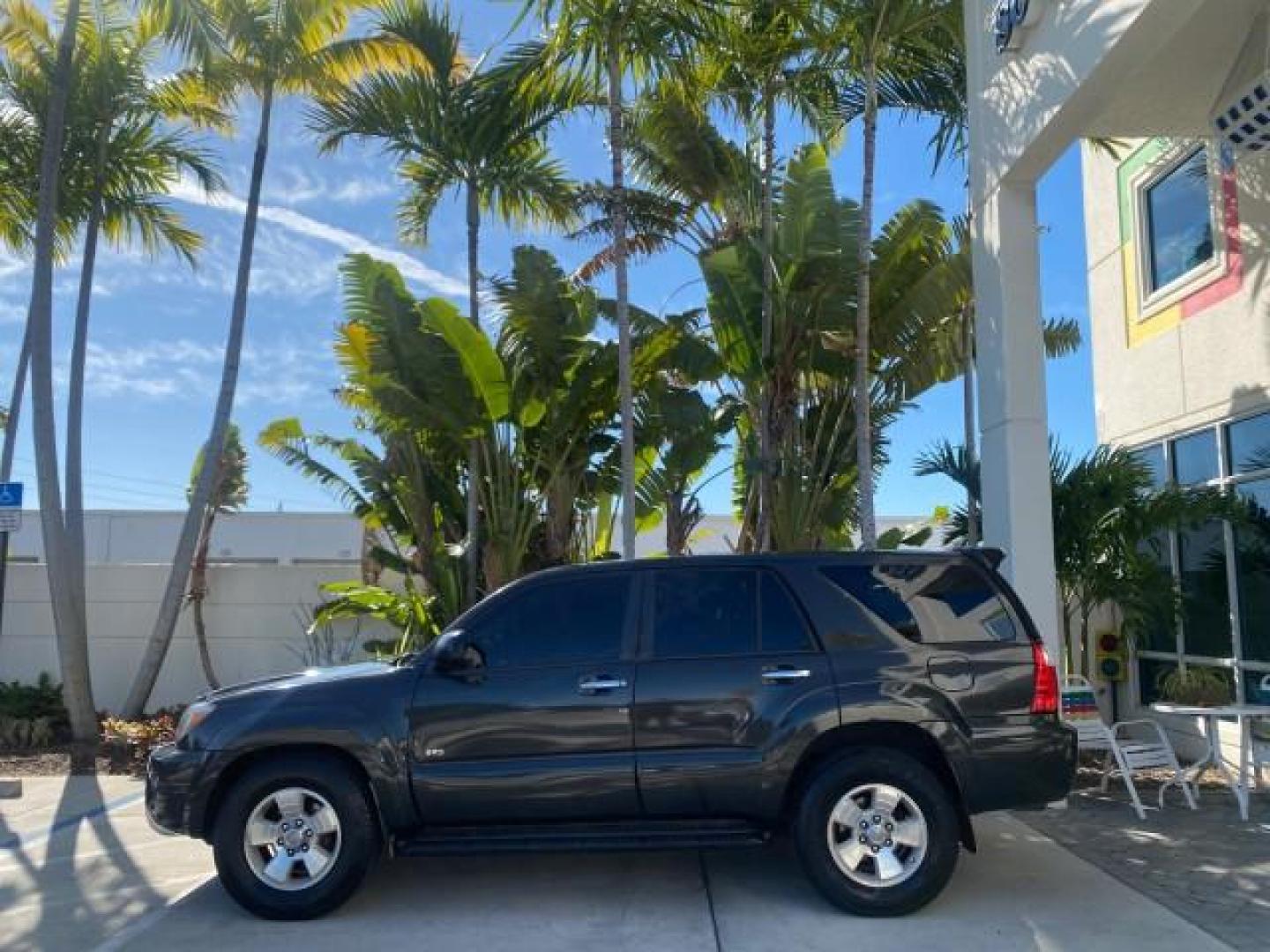 2007 Galactic Gray Mica /Dark Charcoal Toyota 4Runner SR5 Sport LIMITED LEATHER (JTEZU14R278) with an 4.0L DOHC SMPI 24-Valve VVT-i V6 Engine engine, Automatic transmission, located at 4701 North Dixie Hwy, Pompano Beach, FL, 33064, (954) 422-2889, 26.240938, -80.123474 - OUR WEBPAGE FLORIDACARS1.COM HAS OVER 100 PHOTOS AND FREE CARFAX LINK 2007 TOYOTA 4RUNNER SR5 SPORT LIMITED LEATHER LOADED REAR WHEEL DRIVE WITH TOW PACKAGE VIN: JTEZU14R278075056 J T E Z U 1 4 R 2 7 8 0 7 5 0 5 6 4 DOOR WAGON/SPORT UTILITY 4.0L V6 F DOHC 24V GASOLINE 22 MPG REAR WHEEL DRIVE Feature- Photo#30