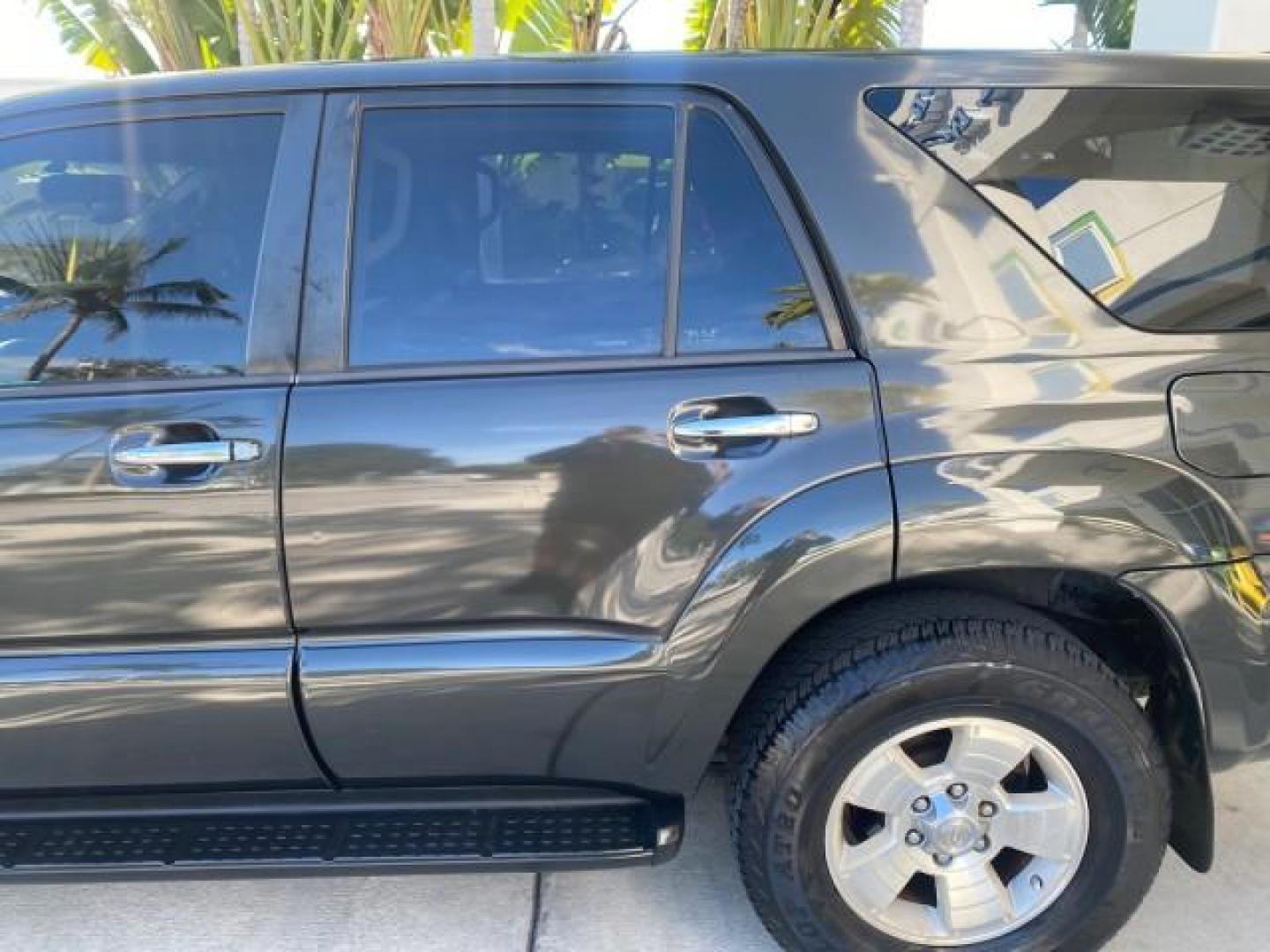 2007 Galactic Gray Mica /Dark Charcoal Toyota 4Runner SR5 Sport LIMITED LEATHER (JTEZU14R278) with an 4.0L DOHC SMPI 24-Valve VVT-i V6 Engine engine, Automatic transmission, located at 4701 North Dixie Hwy, Pompano Beach, FL, 33064, (954) 422-2889, 26.240938, -80.123474 - OUR WEBPAGE FLORIDACARS1.COM HAS OVER 100 PHOTOS AND FREE CARFAX LINK 2007 TOYOTA 4RUNNER SR5 SPORT LIMITED LEATHER LOADED REAR WHEEL DRIVE WITH TOW PACKAGE VIN: JTEZU14R278075056 J T E Z U 1 4 R 2 7 8 0 7 5 0 5 6 4 DOOR WAGON/SPORT UTILITY 4.0L V6 F DOHC 24V GASOLINE 22 MPG REAR WHEEL DRIVE Feature- Photo#68