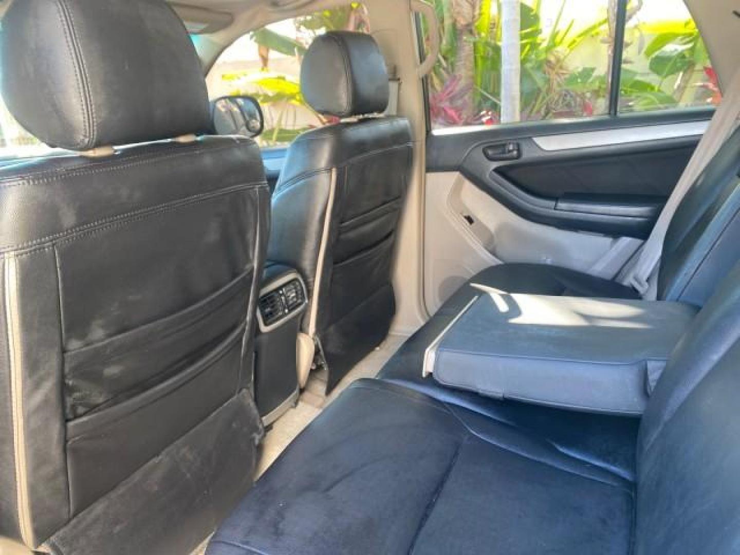 2007 Galactic Gray Mica /Dark Charcoal Toyota 4Runner SR5 Sport LIMITED LEATHER (JTEZU14R278) with an 4.0L DOHC SMPI 24-Valve VVT-i V6 Engine engine, Automatic transmission, located at 4701 North Dixie Hwy, Pompano Beach, FL, 33064, (954) 422-2889, 26.240938, -80.123474 - OUR WEBPAGE FLORIDACARS1.COM HAS OVER 100 PHOTOS AND FREE CARFAX LINK 2007 TOYOTA 4RUNNER SR5 SPORT LIMITED LEATHER LOADED REAR WHEEL DRIVE WITH TOW PACKAGE VIN: JTEZU14R278075056 J T E Z U 1 4 R 2 7 8 0 7 5 0 5 6 4 DOOR WAGON/SPORT UTILITY 4.0L V6 F DOHC 24V GASOLINE 22 MPG REAR WHEEL DRIVE Feature- Photo#74