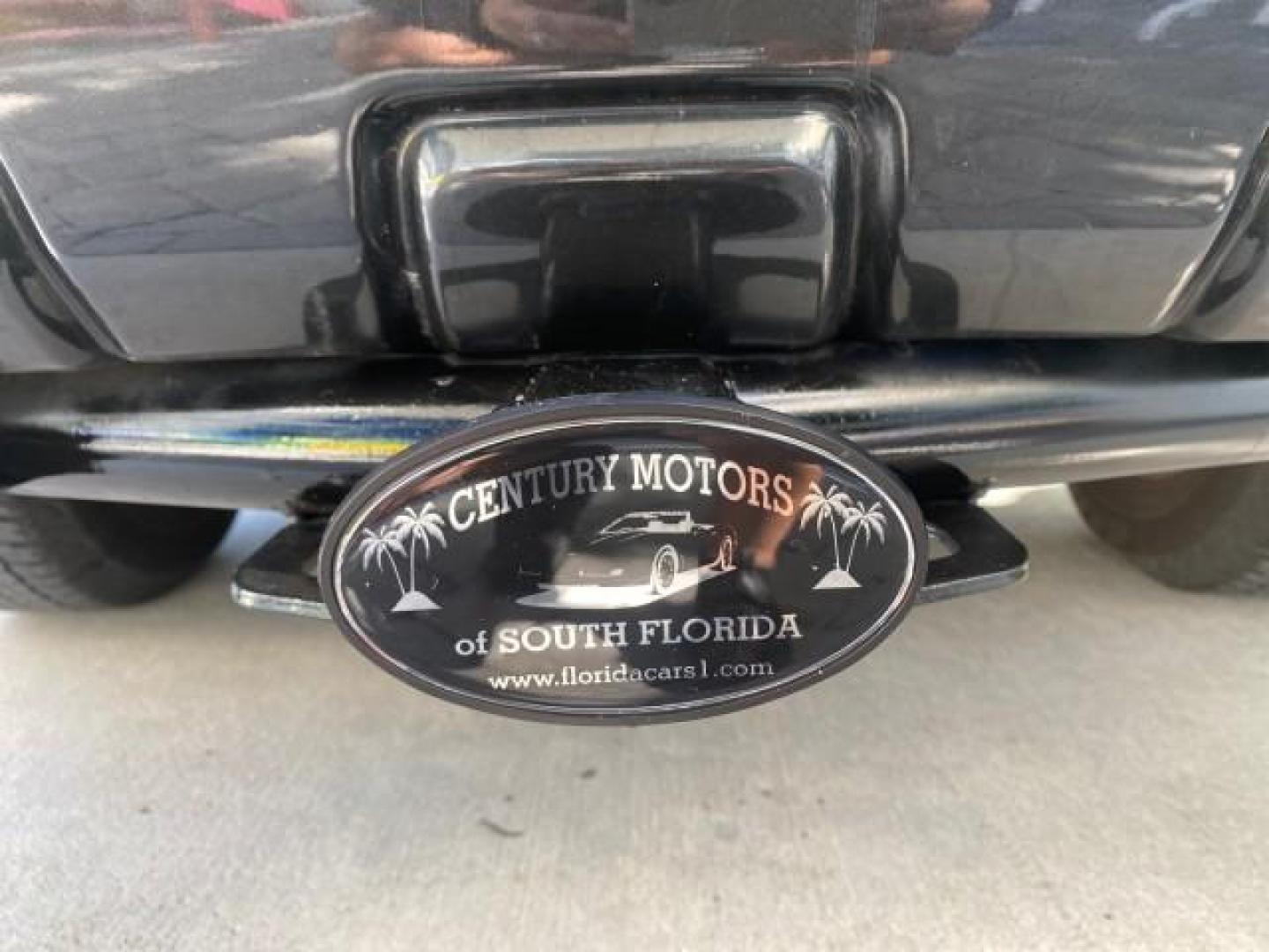 2007 Galactic Gray Mica /Dark Charcoal Toyota 4Runner SR5 Sport LIMITED LEATHER (JTEZU14R278) with an 4.0L DOHC SMPI 24-Valve VVT-i V6 Engine engine, Automatic transmission, located at 4701 North Dixie Hwy, Pompano Beach, FL, 33064, (954) 422-2889, 26.240938, -80.123474 - OUR WEBPAGE FLORIDACARS1.COM HAS OVER 100 PHOTOS AND FREE CARFAX LINK 2007 TOYOTA 4RUNNER SR5 SPORT LIMITED LEATHER LOADED REAR WHEEL DRIVE WITH TOW PACKAGE VIN: JTEZU14R278075056 J T E Z U 1 4 R 2 7 8 0 7 5 0 5 6 4 DOOR WAGON/SPORT UTILITY 4.0L V6 F DOHC 24V GASOLINE 22 MPG REAR WHEEL DRIVE Feature- Photo#85