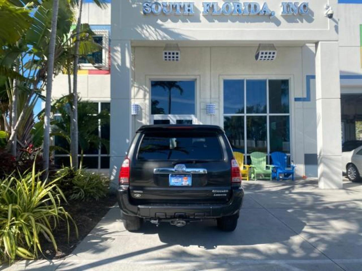 2007 Galactic Gray Mica /Dark Charcoal Toyota 4Runner SR5 Sport LIMITED LEATHER (JTEZU14R278) with an 4.0L DOHC SMPI 24-Valve VVT-i V6 Engine engine, Automatic transmission, located at 4701 North Dixie Hwy, Pompano Beach, FL, 33064, (954) 422-2889, 26.240938, -80.123474 - OUR WEBPAGE FLORIDACARS1.COM HAS OVER 100 PHOTOS AND FREE CARFAX LINK 2007 TOYOTA 4RUNNER SR5 SPORT LIMITED LEATHER LOADED REAR WHEEL DRIVE WITH TOW PACKAGE VIN: JTEZU14R278075056 J T E Z U 1 4 R 2 7 8 0 7 5 0 5 6 4 DOOR WAGON/SPORT UTILITY 4.0L V6 F DOHC 24V GASOLINE 22 MPG REAR WHEEL DRIVE Feature- Photo#92