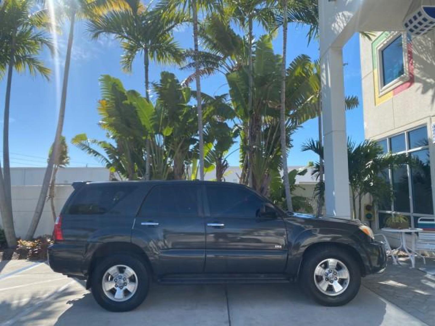 2007 Galactic Gray Mica /Dark Charcoal Toyota 4Runner SR5 Sport LIMITED LEATHER (JTEZU14R278) with an 4.0L DOHC SMPI 24-Valve VVT-i V6 Engine engine, Automatic transmission, located at 4701 North Dixie Hwy, Pompano Beach, FL, 33064, (954) 422-2889, 26.240938, -80.123474 - OUR WEBPAGE FLORIDACARS1.COM HAS OVER 100 PHOTOS AND FREE CARFAX LINK 2007 TOYOTA 4RUNNER SR5 SPORT LIMITED LEATHER LOADED REAR WHEEL DRIVE WITH TOW PACKAGE VIN: JTEZU14R278075056 J T E Z U 1 4 R 2 7 8 0 7 5 0 5 6 4 DOOR WAGON/SPORT UTILITY 4.0L V6 F DOHC 24V GASOLINE 22 MPG REAR WHEEL DRIVE Feature- Photo#96