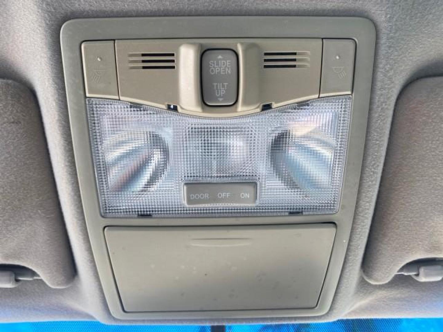 2009 Classic Silver Metallic /Graphite Toyota Avalon XLS LOW MILES 38,036 1 OWNER (4T1BK36B09U) with an 3.5L DOHC EFI 24-Valve V6 Engine engine, Automatic transmission, located at 4701 North Dixie Hwy, Pompano Beach, FL, 33064, (954) 422-2889, 26.240938, -80.123474 - OUR WEBPAGE FLORIDACARS1.COM HAS OVER 100 PHOTOS AND FREE CARFAX LINK 2009 TOYOTA AVALON XLS 1 OWNER FLORIDA SUNROOF LEATHER LIKE NEW VIN: 4T1BK36B09U347729 4 T 1 B K 3 6 B 0 9 U 3 4 7 7 2 9 SEDAN 4 DR 3.5L V6 F DOHC 24V GASOLINE 28 MPG FRONT WHEEL DRIVE Features ABS Brakes Air Conditioning Alloy Wh - Photo#70