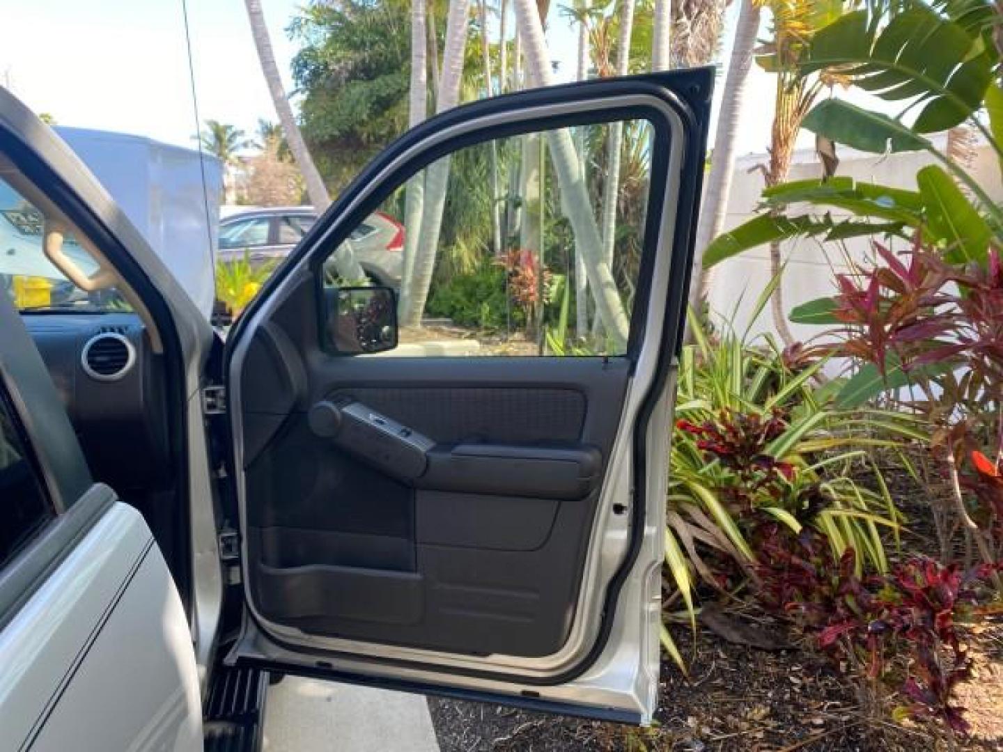 2010 Brilliant Silver Metallic /Charcoal Black Mercury Mountaineer 1 OWNER LOW MILES 78,753 (4M2EN3HE6AU) with an 4.0L SOHC 12-Valve V6 Engine engine, Automatic transmission, located at 4701 North Dixie Hwy, Pompano Beach, FL, 33064, (954) 422-2889, 26.240938, -80.123474 - OUR WEBPAGE FLORIDACARS1.COM HAS OVER 100 PHOTOS AND FREE CARFAX LINK 2010 MERCURY MOUNTAINEER 1 OWNER FLORIDA VIN: 4M2EN3HE6AUJ00892 4 M 2 E N 3 H E 6 A U J 0 0 8 9 2 4 DOOR WAGON/SPORT UTILITY 4.0L V6 F SOHC 12V GASOLINE 20 MPG FRONT WHEEL DRIVE Features ABS Brakes Air Conditioning Alloy Wheels AM - Photo#11