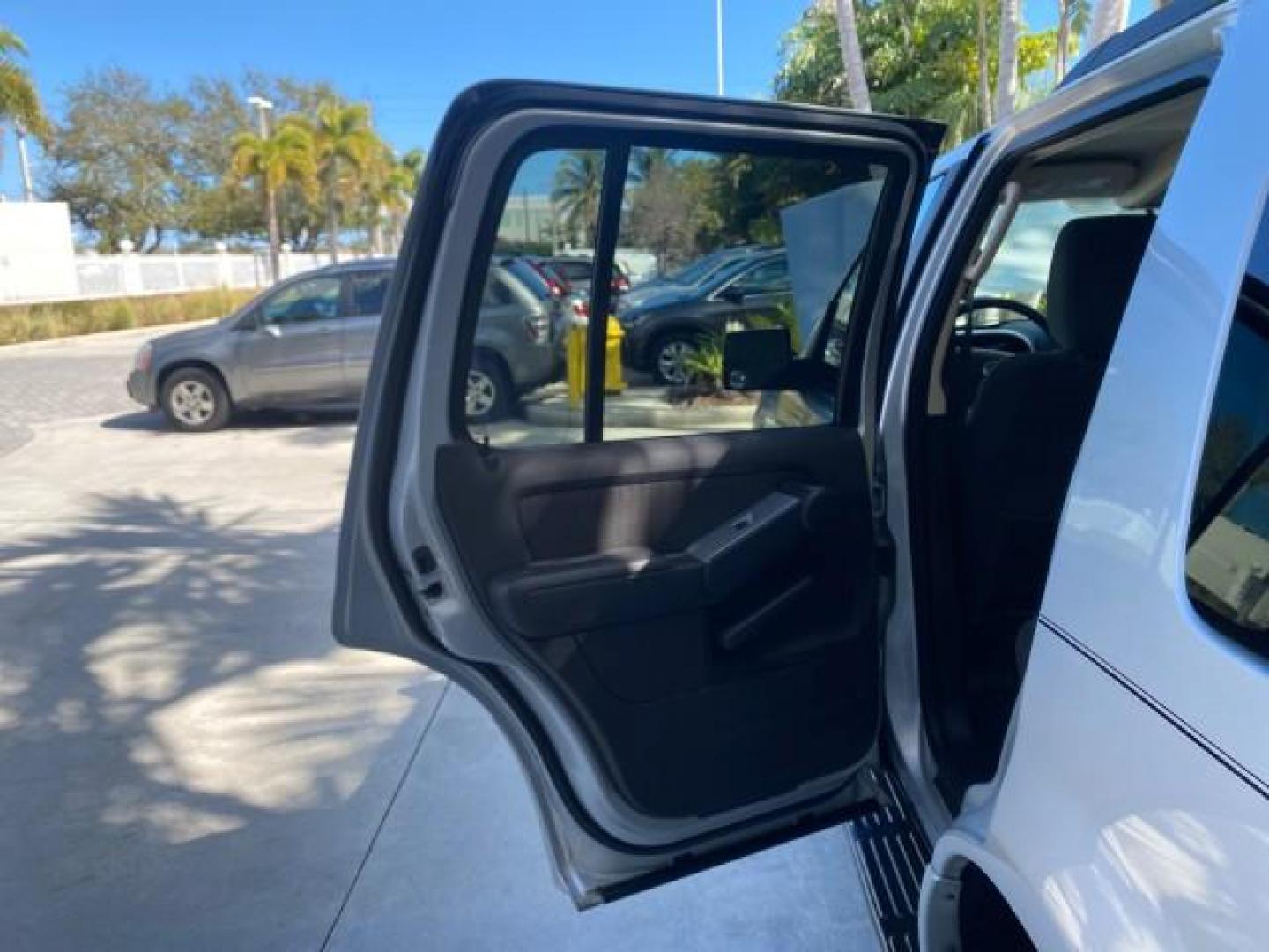 2010 Brilliant Silver Metallic /Charcoal Black Mercury Mountaineer 1 OWNER LOW MILES 78,753 (4M2EN3HE6AU) with an 4.0L SOHC 12-Valve V6 Engine engine, Automatic transmission, located at 4701 North Dixie Hwy, Pompano Beach, FL, 33064, (954) 422-2889, 26.240938, -80.123474 - OUR WEBPAGE FLORIDACARS1.COM HAS OVER 100 PHOTOS AND FREE CARFAX LINK 2010 MERCURY MOUNTAINEER 1 OWNER FLORIDA VIN: 4M2EN3HE6AUJ00892 4 M 2 E N 3 H E 6 A U J 0 0 8 9 2 4 DOOR WAGON/SPORT UTILITY 4.0L V6 F SOHC 12V GASOLINE 20 MPG FRONT WHEEL DRIVE Features ABS Brakes Air Conditioning Alloy Wheels AM - Photo#13