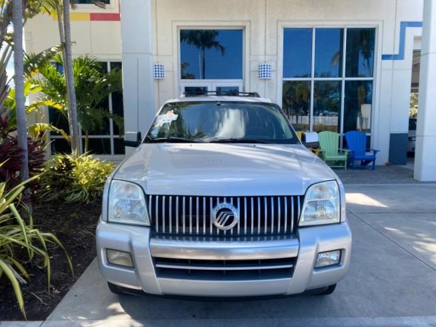2010 Brilliant Silver Metallic /Charcoal Black Mercury Mountaineer 1 OWNER LOW MILES 78,753 (4M2EN3HE6AU) with an 4.0L SOHC 12-Valve V6 Engine engine, Automatic transmission, located at 4701 North Dixie Hwy, Pompano Beach, FL, 33064, (954) 422-2889, 26.240938, -80.123474 - OUR WEBPAGE FLORIDACARS1.COM HAS OVER 100 PHOTOS AND FREE CARFAX LINK 2010 MERCURY MOUNTAINEER 1 OWNER FLORIDA VIN: 4M2EN3HE6AUJ00892 4 M 2 E N 3 H E 6 A U J 0 0 8 9 2 4 DOOR WAGON/SPORT UTILITY 4.0L V6 F SOHC 12V GASOLINE 20 MPG FRONT WHEEL DRIVE Features ABS Brakes Air Conditioning Alloy Wheels AM - Photo#27