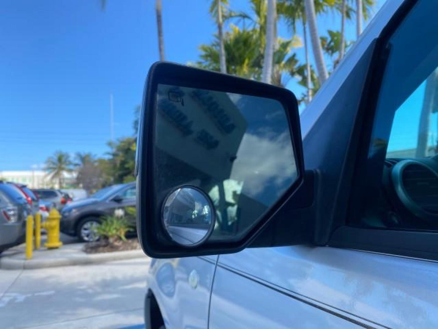 2010 Brilliant Silver Metallic /Charcoal Black Mercury Mountaineer 1 OWNER LOW MILES 78,753 (4M2EN3HE6AU) with an 4.0L SOHC 12-Valve V6 Engine engine, Automatic transmission, located at 4701 North Dixie Hwy, Pompano Beach, FL, 33064, (954) 422-2889, 26.240938, -80.123474 - OUR WEBPAGE FLORIDACARS1.COM HAS OVER 100 PHOTOS AND FREE CARFAX LINK 2010 MERCURY MOUNTAINEER 1 OWNER FLORIDA VIN: 4M2EN3HE6AUJ00892 4 M 2 E N 3 H E 6 A U J 0 0 8 9 2 4 DOOR WAGON/SPORT UTILITY 4.0L V6 F SOHC 12V GASOLINE 20 MPG FRONT WHEEL DRIVE Features ABS Brakes Air Conditioning Alloy Wheels AM - Photo#41