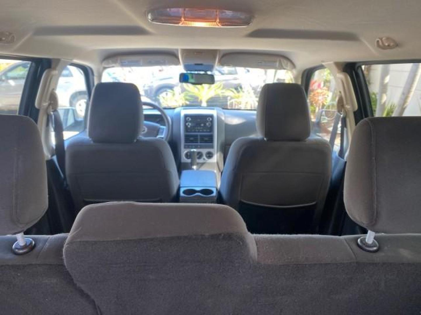 2010 Brilliant Silver Metallic /Charcoal Black Mercury Mountaineer 1 OWNER LOW MILES 78,753 (4M2EN3HE6AU) with an 4.0L SOHC 12-Valve V6 Engine engine, Automatic transmission, located at 4701 North Dixie Hwy, Pompano Beach, FL, 33064, (954) 422-2889, 26.240938, -80.123474 - OUR WEBPAGE FLORIDACARS1.COM HAS OVER 100 PHOTOS AND FREE CARFAX LINK 2010 MERCURY MOUNTAINEER 1 OWNER FLORIDA VIN: 4M2EN3HE6AUJ00892 4 M 2 E N 3 H E 6 A U J 0 0 8 9 2 4 DOOR WAGON/SPORT UTILITY 4.0L V6 F SOHC 12V GASOLINE 20 MPG FRONT WHEEL DRIVE Features ABS Brakes Air Conditioning Alloy Wheels AM - Photo#99