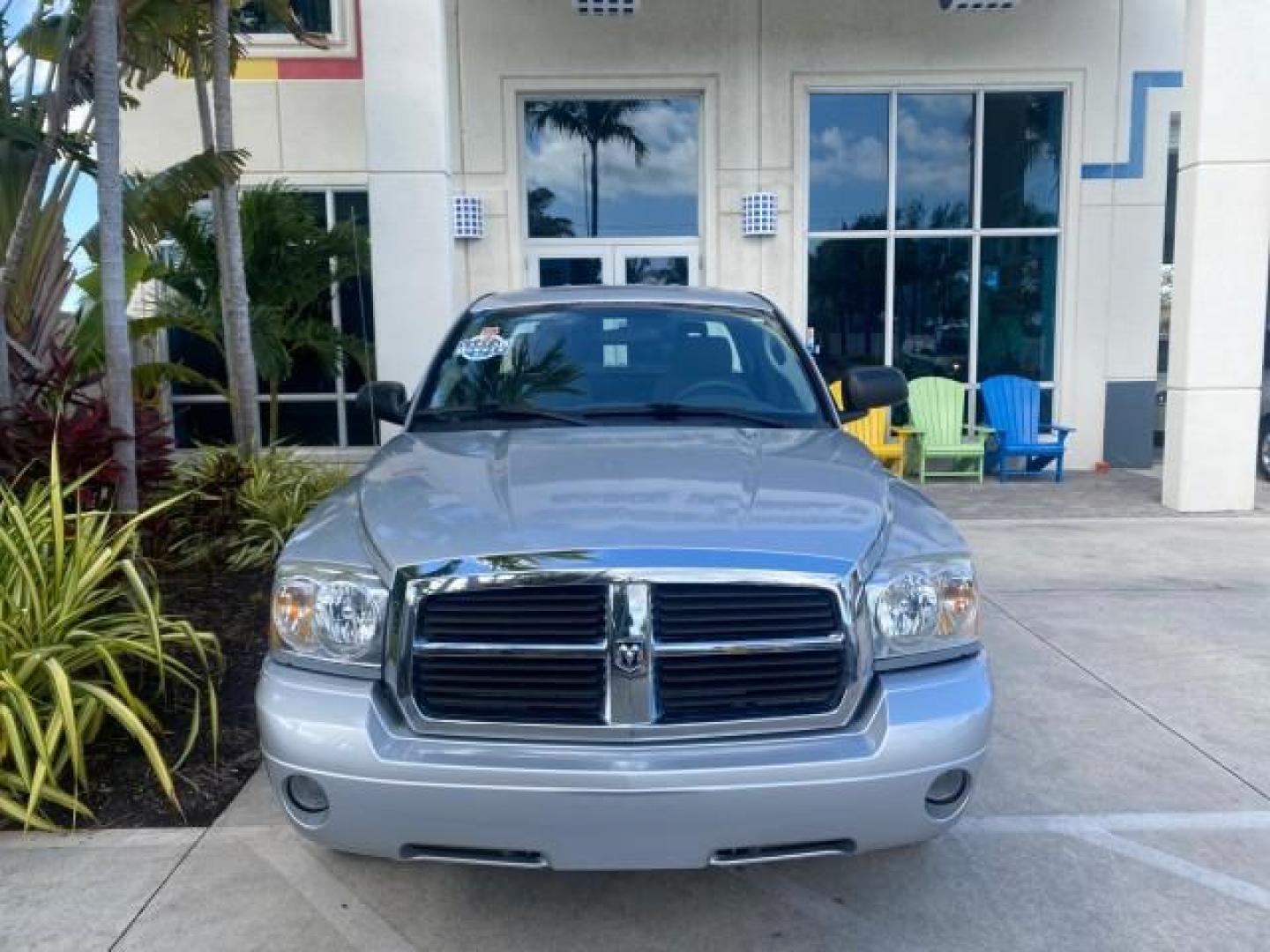 2006 Bright Silver Metallic /Med Slate Gray Dodge Dakota SLT CLUB CAB LOW MILES 55,990 (1D7HE42K06S) with an 3.7L V6 Magnum Engine engine, Automatic transmission, located at 4701 North Dixie Hwy, Pompano Beach, FL, 33064, (954) 422-2889, 26.240938, -80.123474 - OUR WEBPAGE FLORIDACARS1.COM HAS OVER 100 PHOTOS AND FREE CARFAX LINK 2006 DODGE DAKOTA SLT 1 OWNER CLUB CAB 4 DOOR ALL DOORS OPEN VIN: 1D7HE42K06S506201 1 D 7 H E 4 2 K 0 6 S 5 0 6 2 0 1 CLUB CAB PICKUP 3.7L V6 F OHV GASOLINE 22 MPG REAR WHEEL DRIVE Features ABS Brakes Air Conditioning Alloy Wheels- Photo#27