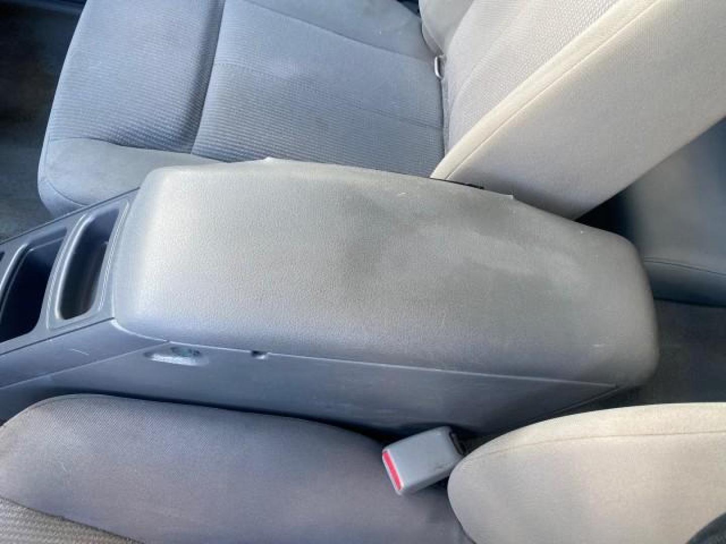2006 Bright Silver Metallic /Med Slate Gray Dodge Dakota SLT CLUB CAB LOW MILES 55,990 (1D7HE42K06S) with an 3.7L V6 Magnum Engine engine, Automatic transmission, located at 4701 North Dixie Hwy, Pompano Beach, FL, 33064, (954) 422-2889, 26.240938, -80.123474 - OUR WEBPAGE FLORIDACARS1.COM HAS OVER 100 PHOTOS AND FREE CARFAX LINK 2006 DODGE DAKOTA SLT 1 OWNER CLUB CAB 4 DOOR ALL DOORS OPEN VIN: 1D7HE42K06S506201 1 D 7 H E 4 2 K 0 6 S 5 0 6 2 0 1 CLUB CAB PICKUP 3.7L V6 F OHV GASOLINE 22 MPG REAR WHEEL DRIVE Features ABS Brakes Air Conditioning Alloy Wheels- Photo#63