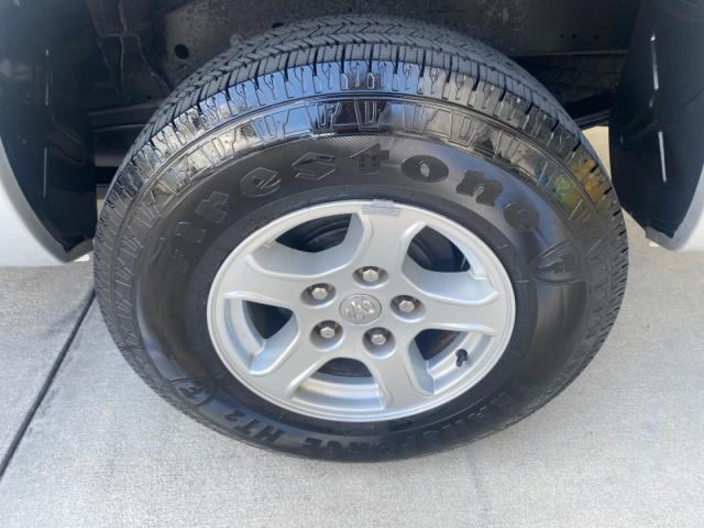 2006 Bright Silver Metallic /Med Slate Gray Dodge Dakota SLT CLUB CAB LOW MILES 55,990 (1D7HE42K06S) with an 3.7L V6 Magnum Engine engine, Automatic transmission, located at 4701 North Dixie Hwy, Pompano Beach, FL, 33064, (954) 422-2889, 26.240938, -80.123474 - OUR WEBPAGE FLORIDACARS1.COM HAS OVER 100 PHOTOS AND FREE CARFAX LINK 2006 DODGE DAKOTA SLT 1 OWNER CLUB CAB 4 DOOR ALL DOORS OPEN VIN: 1D7HE42K06S506201 1 D 7 H E 4 2 K 0 6 S 5 0 6 2 0 1 CLUB CAB PICKUP 3.7L V6 F OHV GASOLINE 22 MPG REAR WHEEL DRIVE Features ABS Brakes Air Conditioning Alloy Wheels- Photo#85