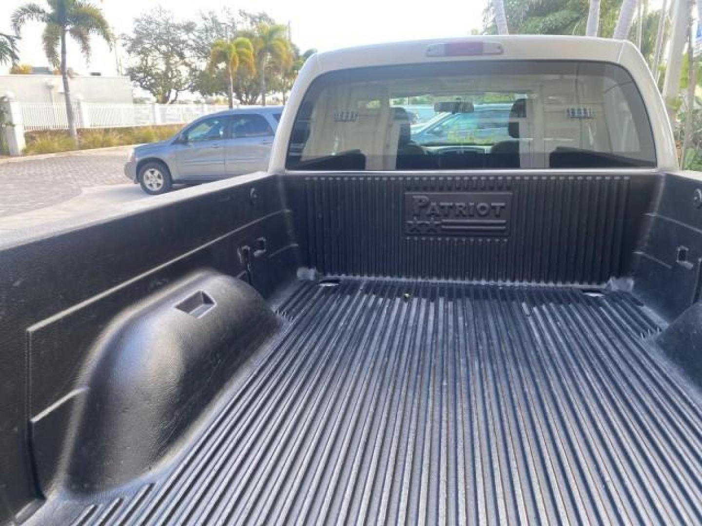 2006 Bright Silver Metallic /Med Slate Gray Dodge Dakota SLT CLUB CAB LOW MILES 55,990 (1D7HE42K06S) with an 3.7L V6 Magnum Engine engine, Automatic transmission, located at 4701 North Dixie Hwy, Pompano Beach, FL, 33064, (954) 422-2889, 26.240938, -80.123474 - OUR WEBPAGE FLORIDACARS1.COM HAS OVER 100 PHOTOS AND FREE CARFAX LINK 2006 DODGE DAKOTA SLT 1 OWNER CLUB CAB 4 DOOR ALL DOORS OPEN VIN: 1D7HE42K06S506201 1 D 7 H E 4 2 K 0 6 S 5 0 6 2 0 1 CLUB CAB PICKUP 3.7L V6 F OHV GASOLINE 22 MPG REAR WHEEL DRIVE Features ABS Brakes Air Conditioning Alloy Wheels- Photo#96
