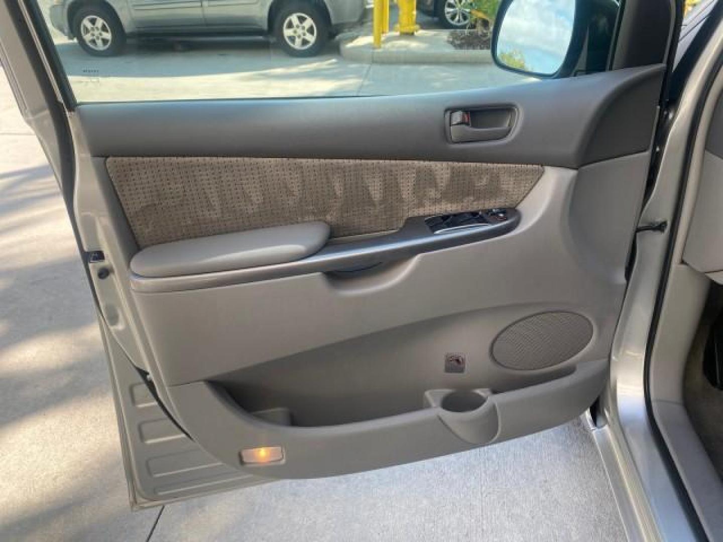 2010 Silver Pine Mica /Stone Toyota Sienna LE LOW MILES 41,871 1 OWNER 7 PASSENGER (5TDKK4CC9AS) with an 3.5L DOHC 24-Valve VVT-i V6 Engine engine, Automatic transmission, located at 4701 North Dixie Hwy, Pompano Beach, FL, 33064, (954) 422-2889, 26.240938, -80.123474 - OUR WEBPAGE FLORIDACARS1.COM HAS OVER 100 PHOTOS AND FREE CARFAX LINK 2010 TOYOTA SIENNA LE 7-PASSENGER 1 OWNER FLORIDA VIN: 5TDKK4CC9AS339371 5 T D K K 4 C C 9 A S 3 3 9 3 7 1 VAN 3.5L V6 F DOHC 24V GASOLINE 23 MPG FRONT WHEEL DRIVE Features ABS Brakes Air Conditioning AM/FM Stereo Automatic Transm - Photo#41