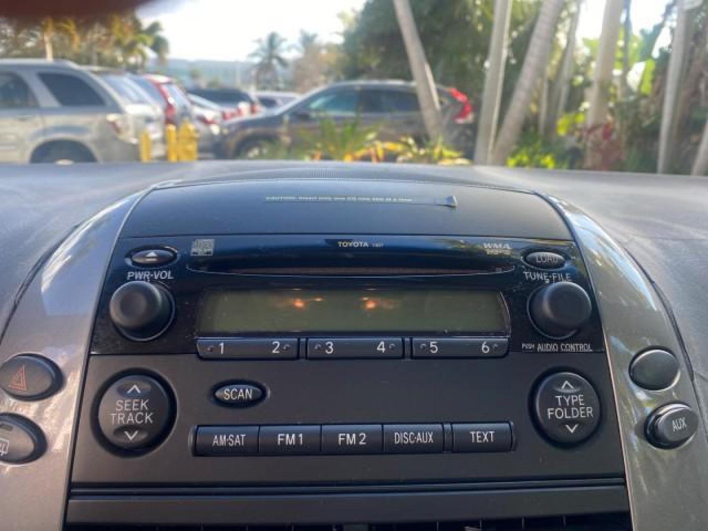 2010 Silver Pine Mica /Stone Toyota Sienna LE LOW MILES 41,871 1 OWNER 7 PASSENGER (5TDKK4CC9AS) with an 3.5L DOHC 24-Valve VVT-i V6 Engine engine, Automatic transmission, located at 4701 North Dixie Hwy, Pompano Beach, FL, 33064, (954) 422-2889, 26.240938, -80.123474 - OUR WEBPAGE FLORIDACARS1.COM HAS OVER 100 PHOTOS AND FREE CARFAX LINK 2010 TOYOTA SIENNA LE 7-PASSENGER 1 OWNER FLORIDA VIN: 5TDKK4CC9AS339371 5 T D K K 4 C C 9 A S 3 3 9 3 7 1 VAN 3.5L V6 F DOHC 24V GASOLINE 23 MPG FRONT WHEEL DRIVE Features ABS Brakes Air Conditioning AM/FM Stereo Automatic Transm - Photo#57