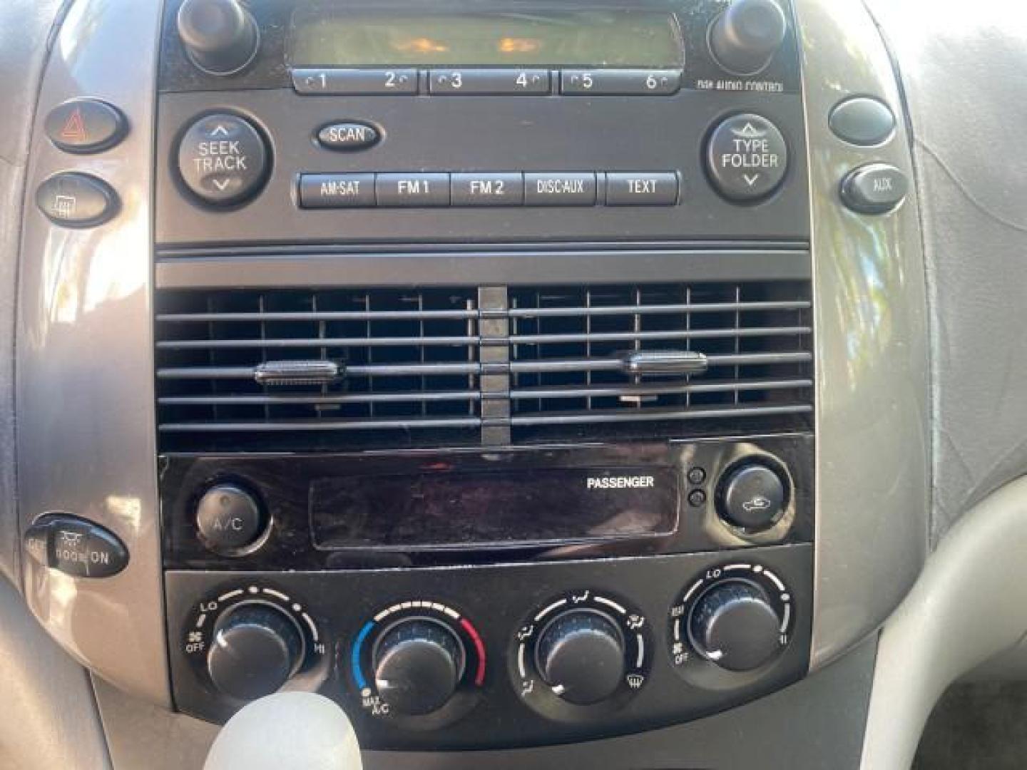 2010 Silver Pine Mica /Stone Toyota Sienna LE LOW MILES 41,871 1 OWNER 7 PASSENGER (5TDKK4CC9AS) with an 3.5L DOHC 24-Valve VVT-i V6 Engine engine, Automatic transmission, located at 4701 North Dixie Hwy, Pompano Beach, FL, 33064, (954) 422-2889, 26.240938, -80.123474 - OUR WEBPAGE FLORIDACARS1.COM HAS OVER 100 PHOTOS AND FREE CARFAX LINK 2010 TOYOTA SIENNA LE 7-PASSENGER 1 OWNER FLORIDA VIN: 5TDKK4CC9AS339371 5 T D K K 4 C C 9 A S 3 3 9 3 7 1 VAN 3.5L V6 F DOHC 24V GASOLINE 23 MPG FRONT WHEEL DRIVE Features ABS Brakes Air Conditioning AM/FM Stereo Automatic Transm - Photo#58