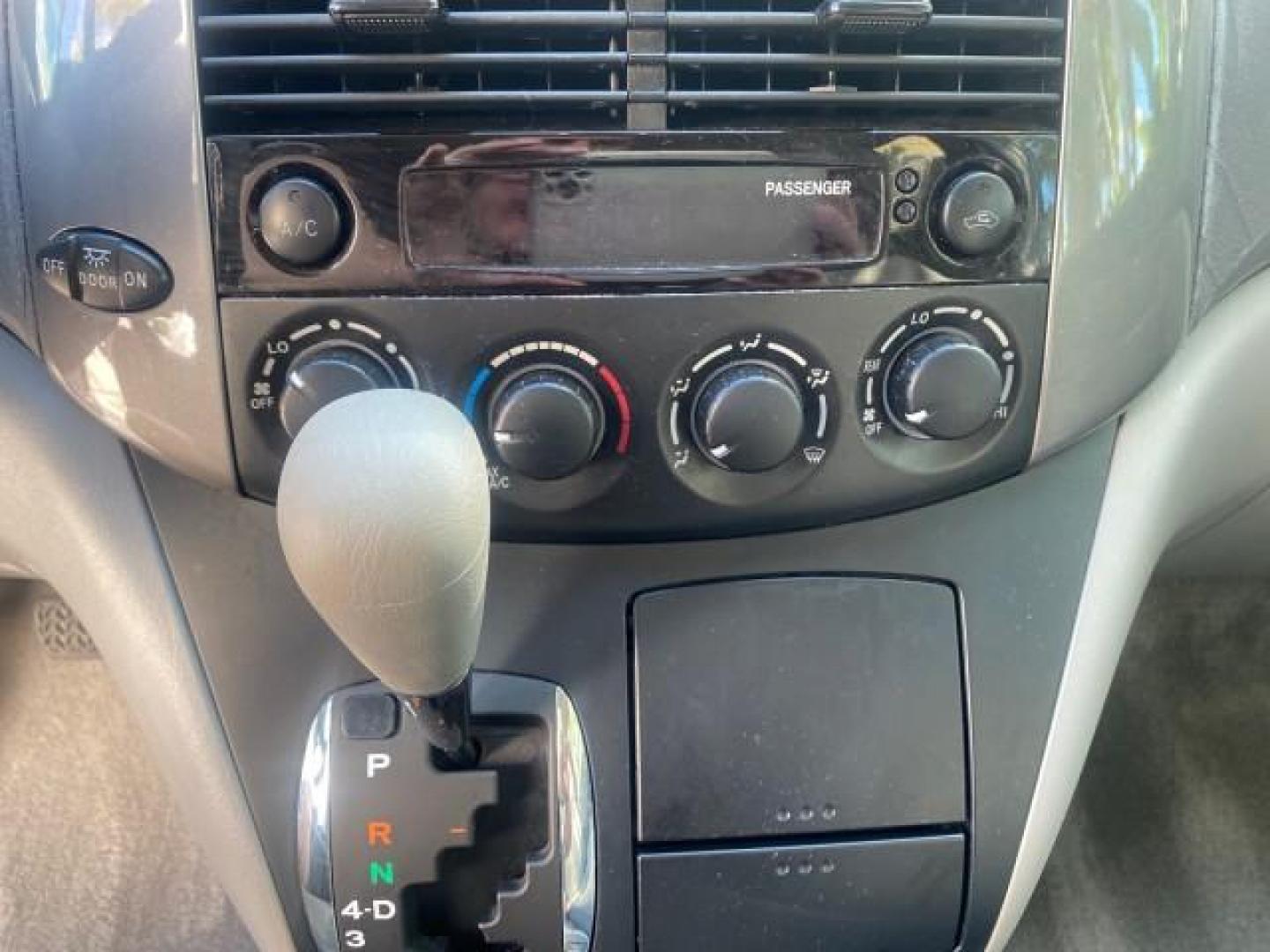 2010 Silver Pine Mica /Stone Toyota Sienna LE LOW MILES 41,871 1 OWNER 7 PASSENGER (5TDKK4CC9AS) with an 3.5L DOHC 24-Valve VVT-i V6 Engine engine, Automatic transmission, located at 4701 North Dixie Hwy, Pompano Beach, FL, 33064, (954) 422-2889, 26.240938, -80.123474 - OUR WEBPAGE FLORIDACARS1.COM HAS OVER 100 PHOTOS AND FREE CARFAX LINK 2010 TOYOTA SIENNA LE 7-PASSENGER 1 OWNER FLORIDA VIN: 5TDKK4CC9AS339371 5 T D K K 4 C C 9 A S 3 3 9 3 7 1 VAN 3.5L V6 F DOHC 24V GASOLINE 23 MPG FRONT WHEEL DRIVE Features ABS Brakes Air Conditioning AM/FM Stereo Automatic Transm - Photo#59