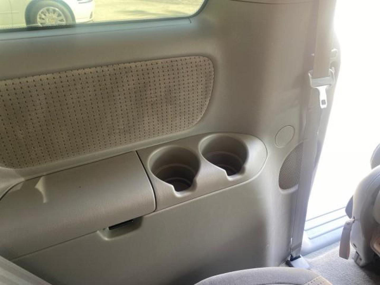 2010 Silver Pine Mica /Stone Toyota Sienna LE LOW MILES 41,871 1 OWNER 7 PASSENGER (5TDKK4CC9AS) with an 3.5L DOHC 24-Valve VVT-i V6 Engine engine, Automatic transmission, located at 4701 North Dixie Hwy, Pompano Beach, FL, 33064, (954) 422-2889, 26.240938, -80.123474 - OUR WEBPAGE FLORIDACARS1.COM HAS OVER 100 PHOTOS AND FREE CARFAX LINK 2010 TOYOTA SIENNA LE 7-PASSENGER 1 OWNER FLORIDA VIN: 5TDKK4CC9AS339371 5 T D K K 4 C C 9 A S 3 3 9 3 7 1 VAN 3.5L V6 F DOHC 24V GASOLINE 23 MPG FRONT WHEEL DRIVE Features ABS Brakes Air Conditioning AM/FM Stereo Automatic Transm - Photo#88